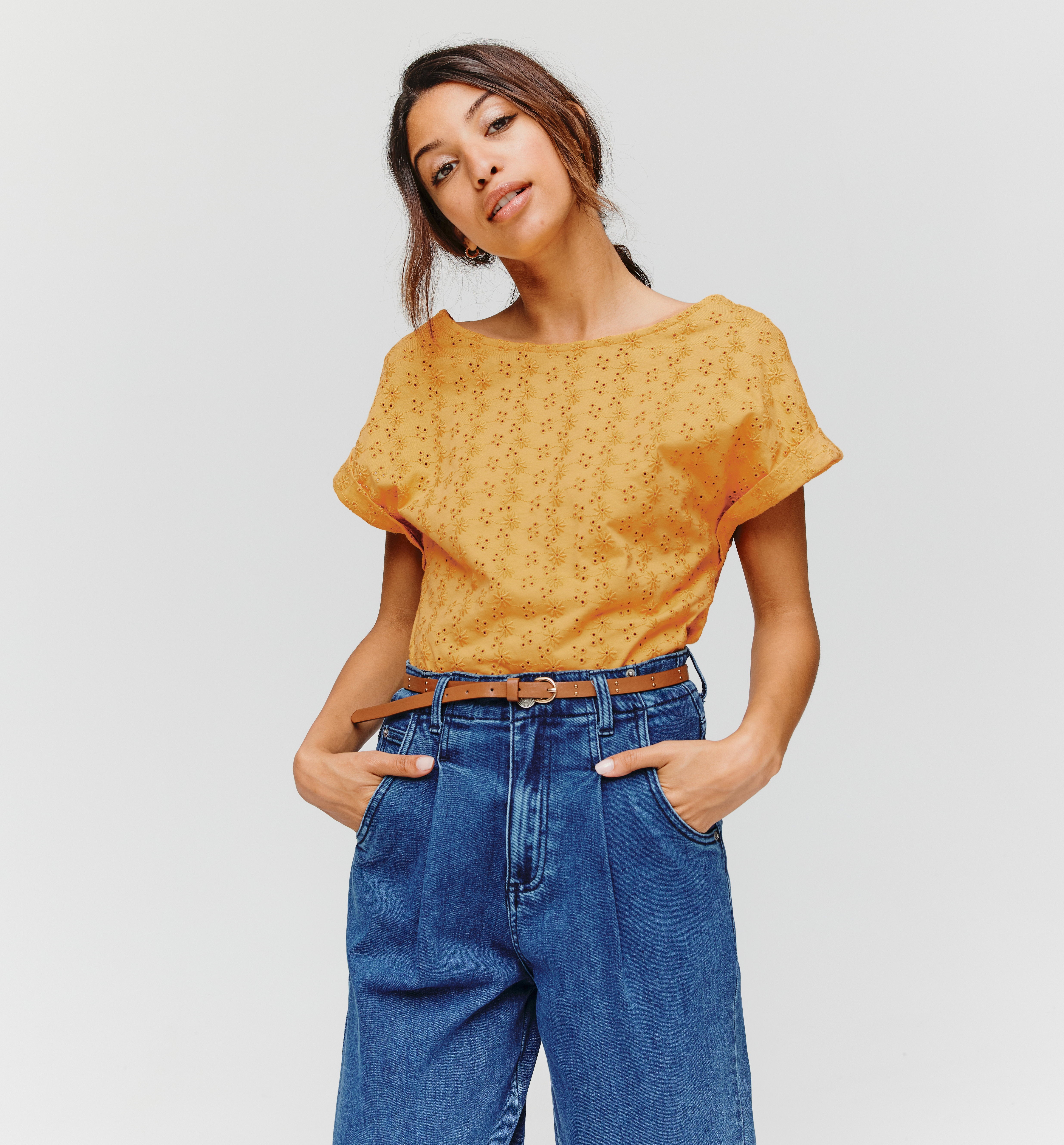 T-Shirt Simon In Pizzo San Gallo | Camomilla Italia