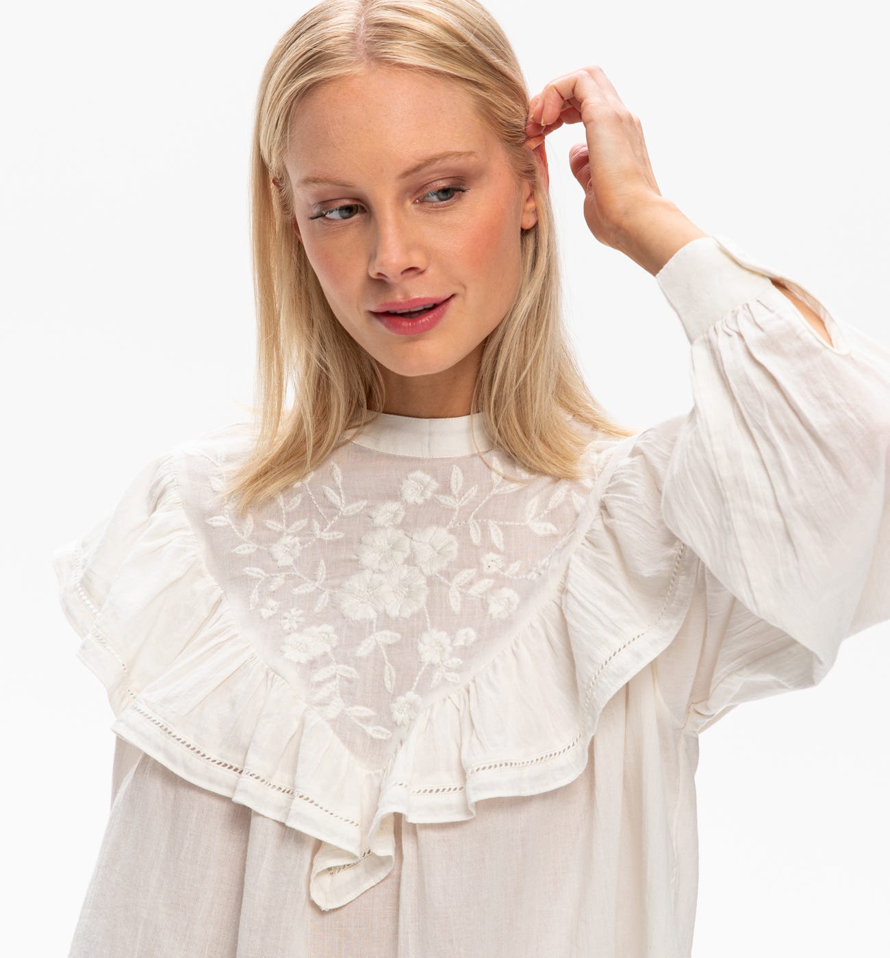 Blusa romántica con volantes