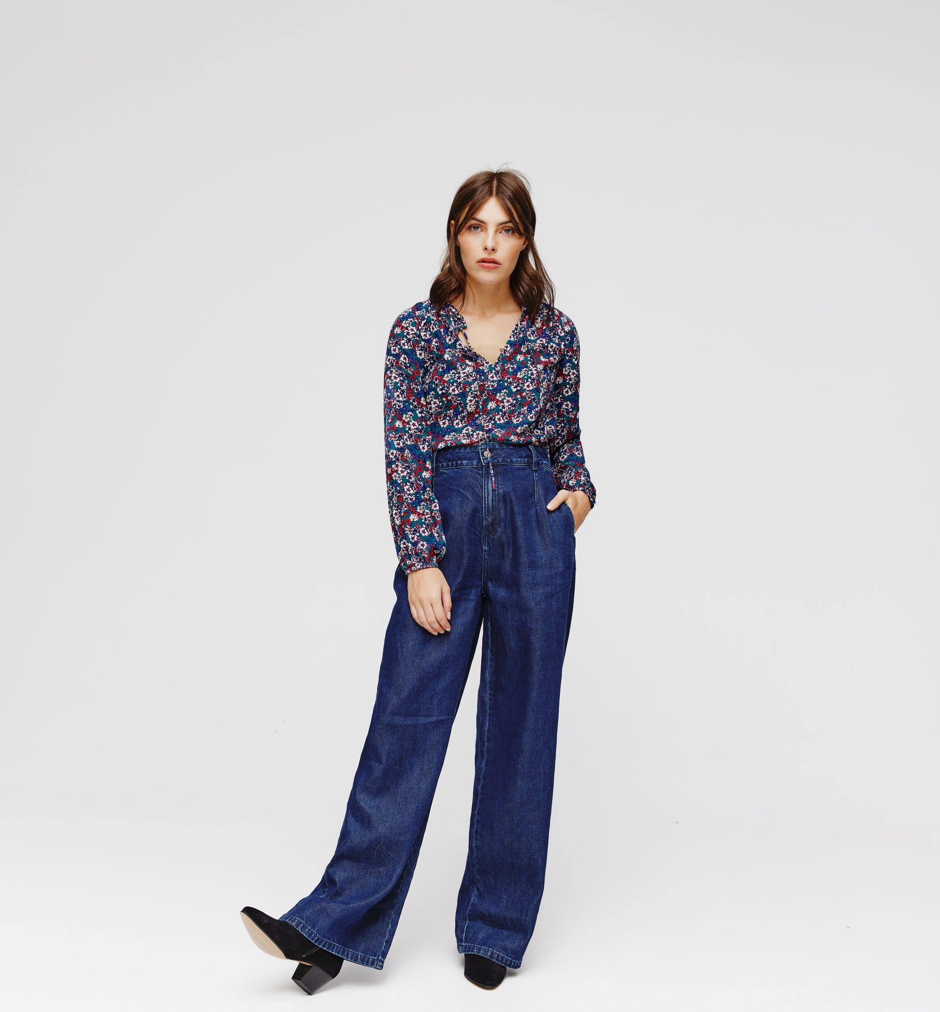 Patterned frilly detail blouse