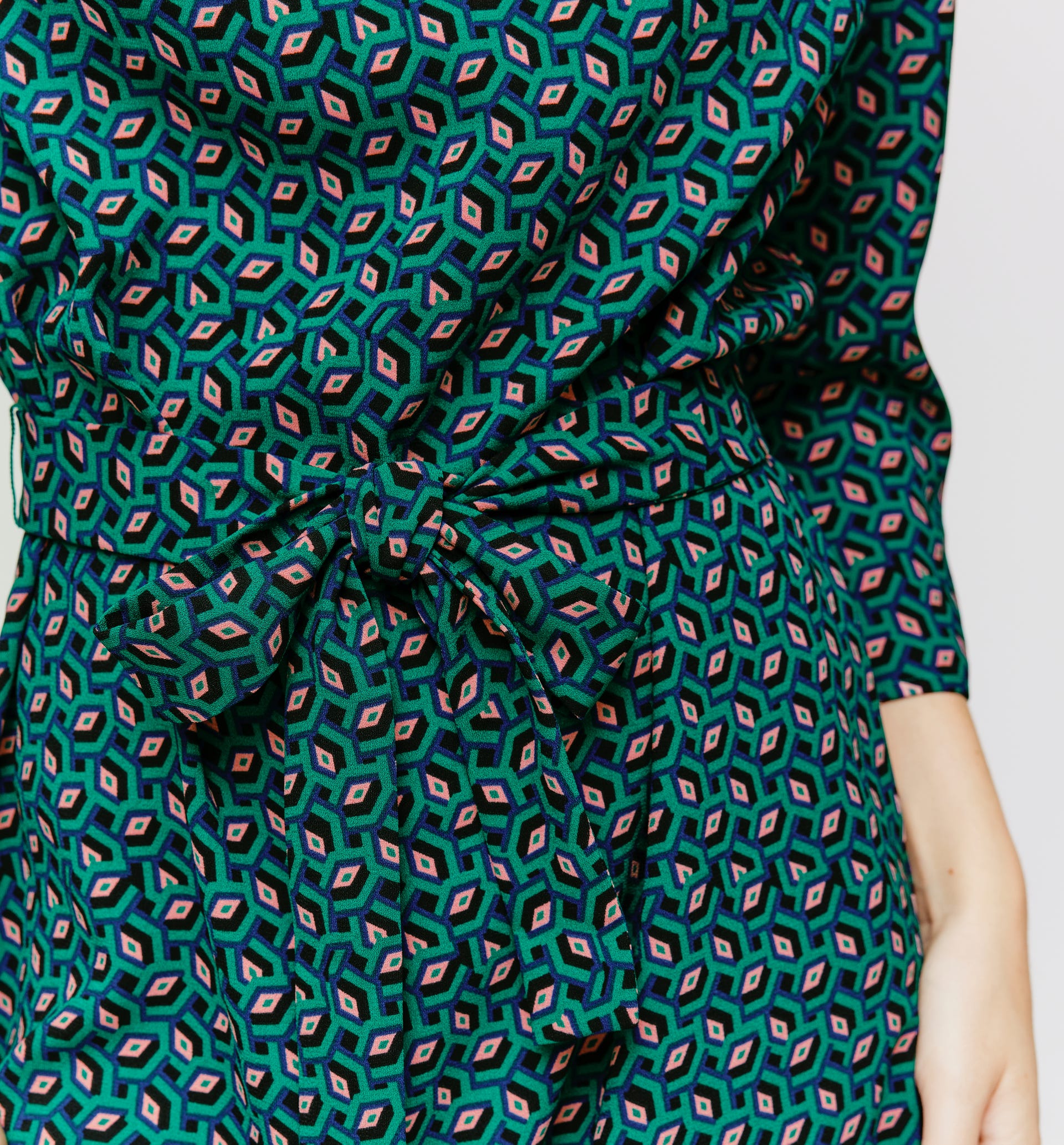 Minikleid mit Bindegürtel