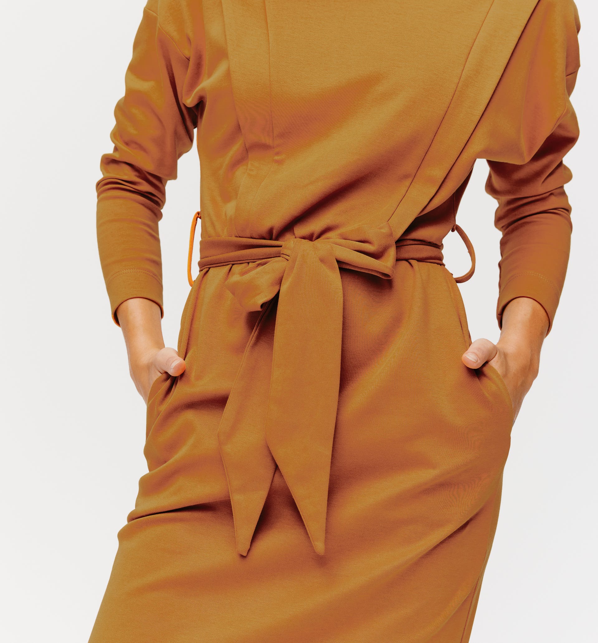 Bold-shouldered dress