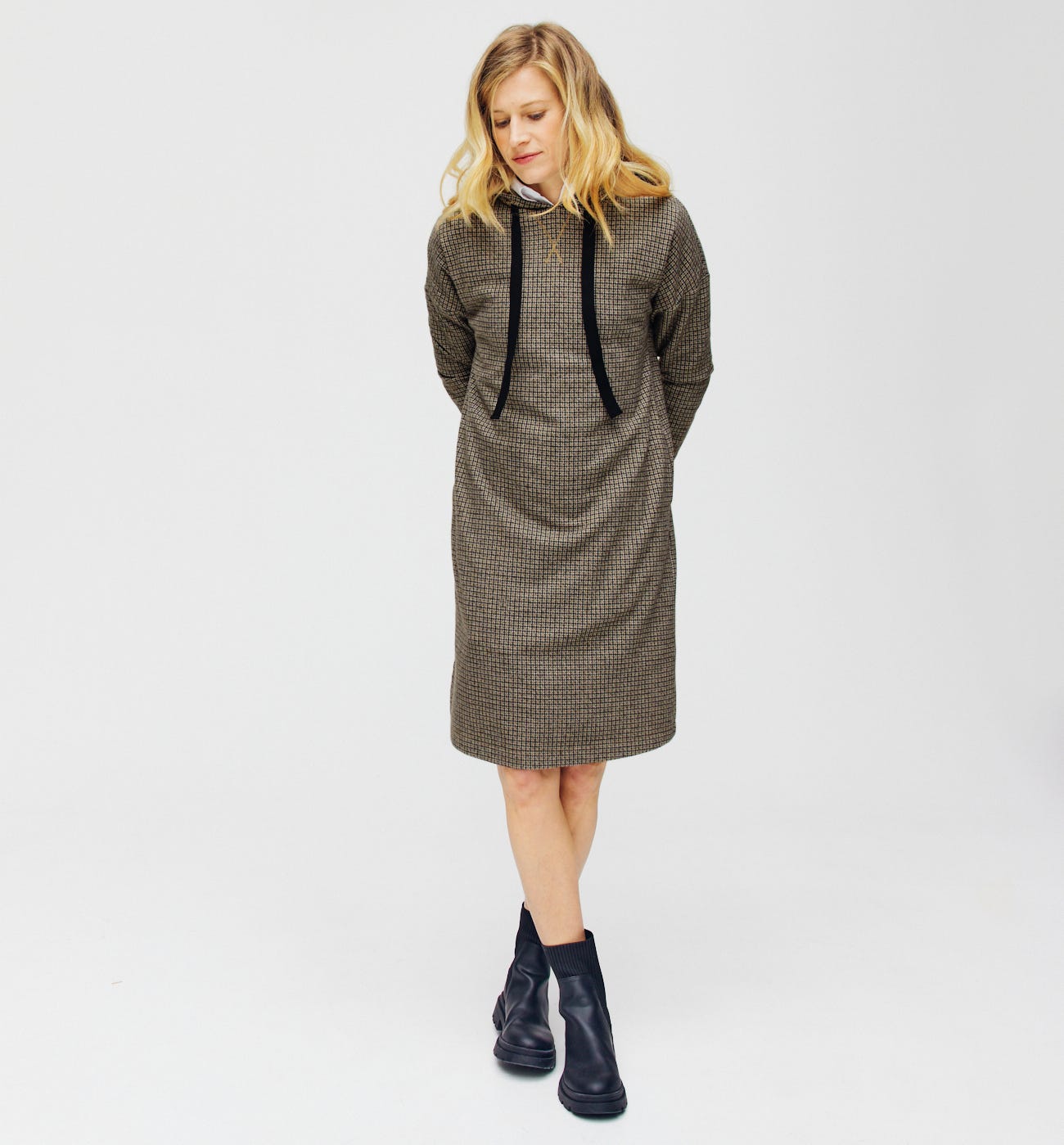 Sweatkleid mit Kapuze