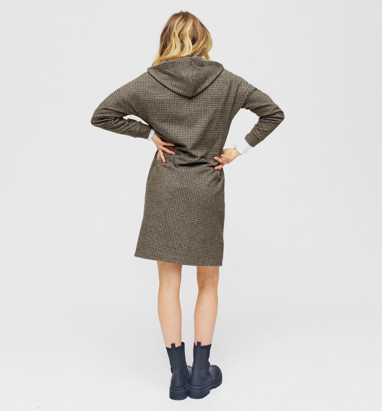 Sweatkleid mit Kapuze