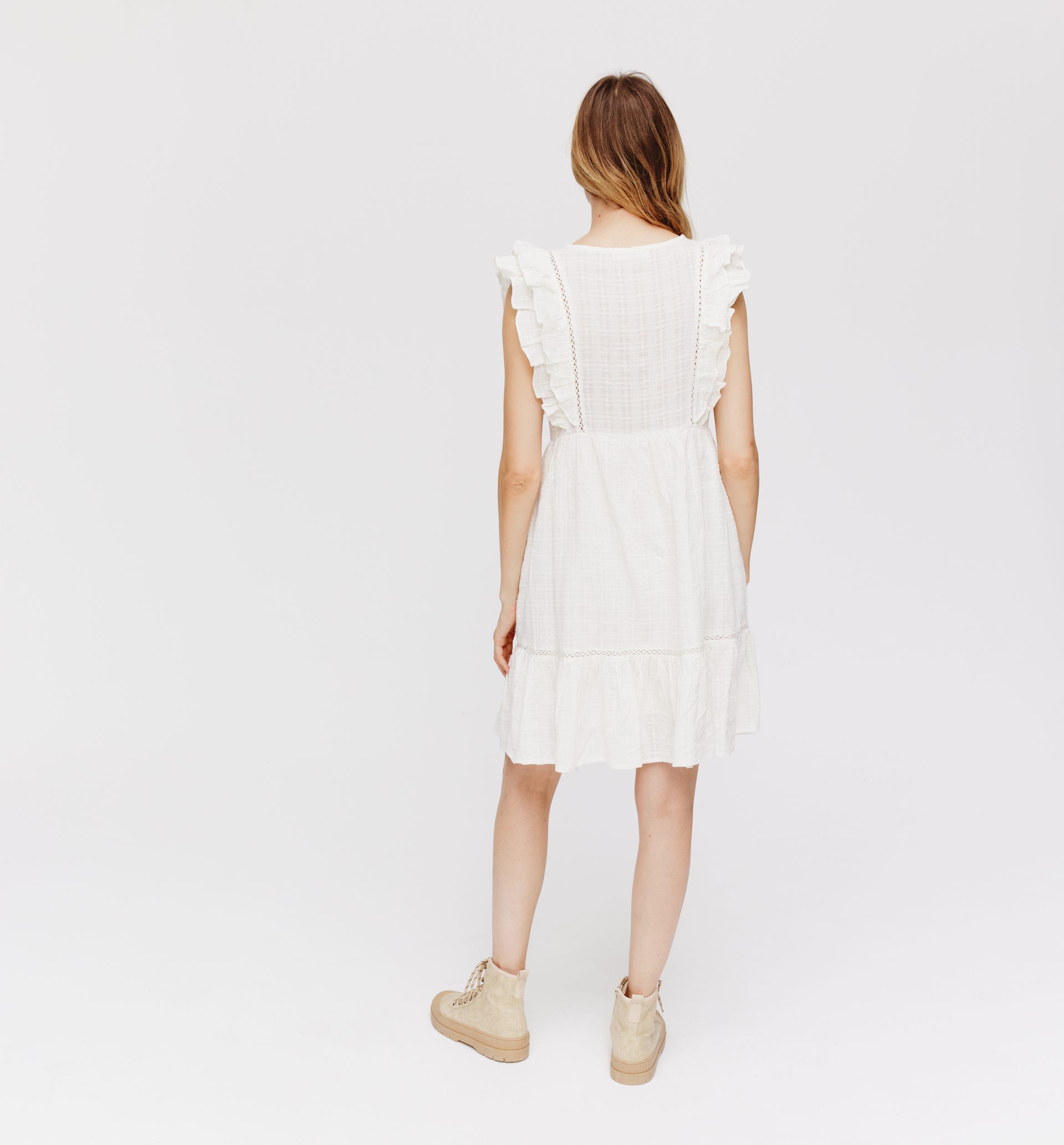 Romantic sleeveless dress