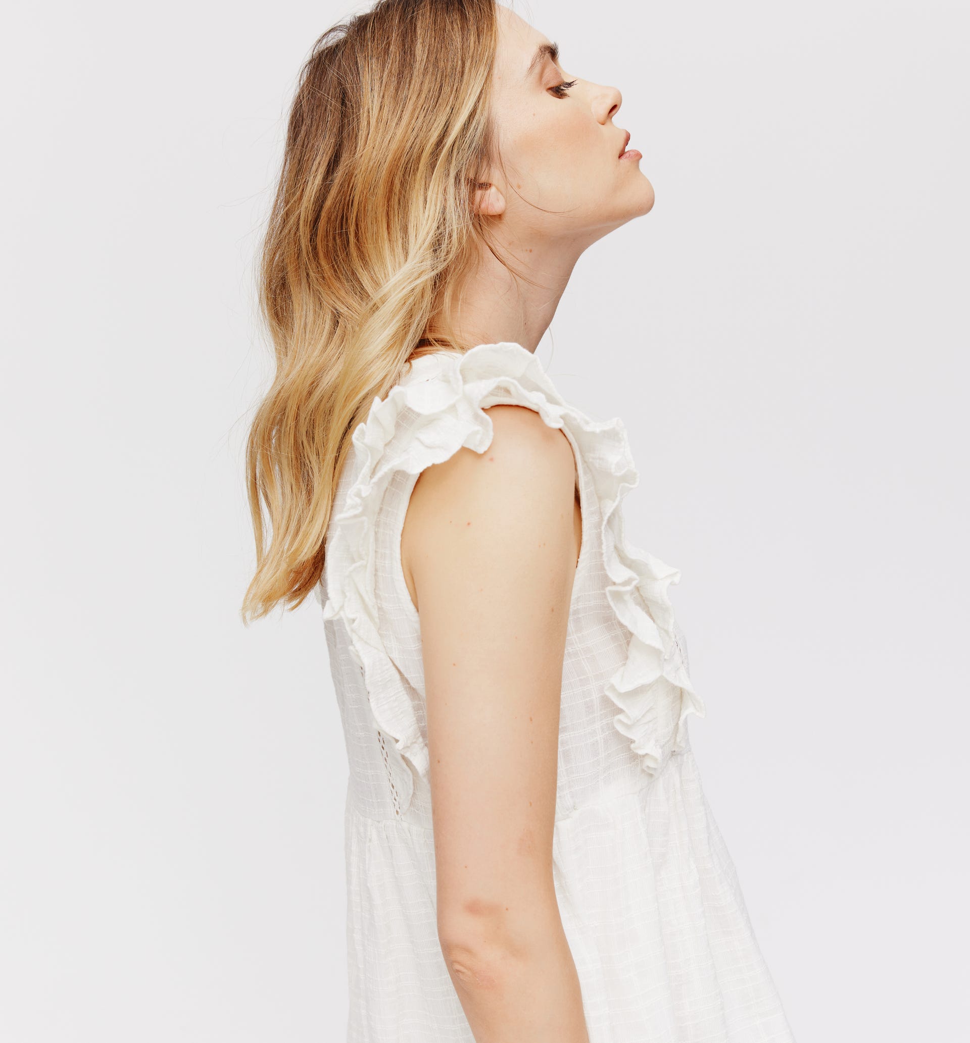 Romantic sleeveless dress
