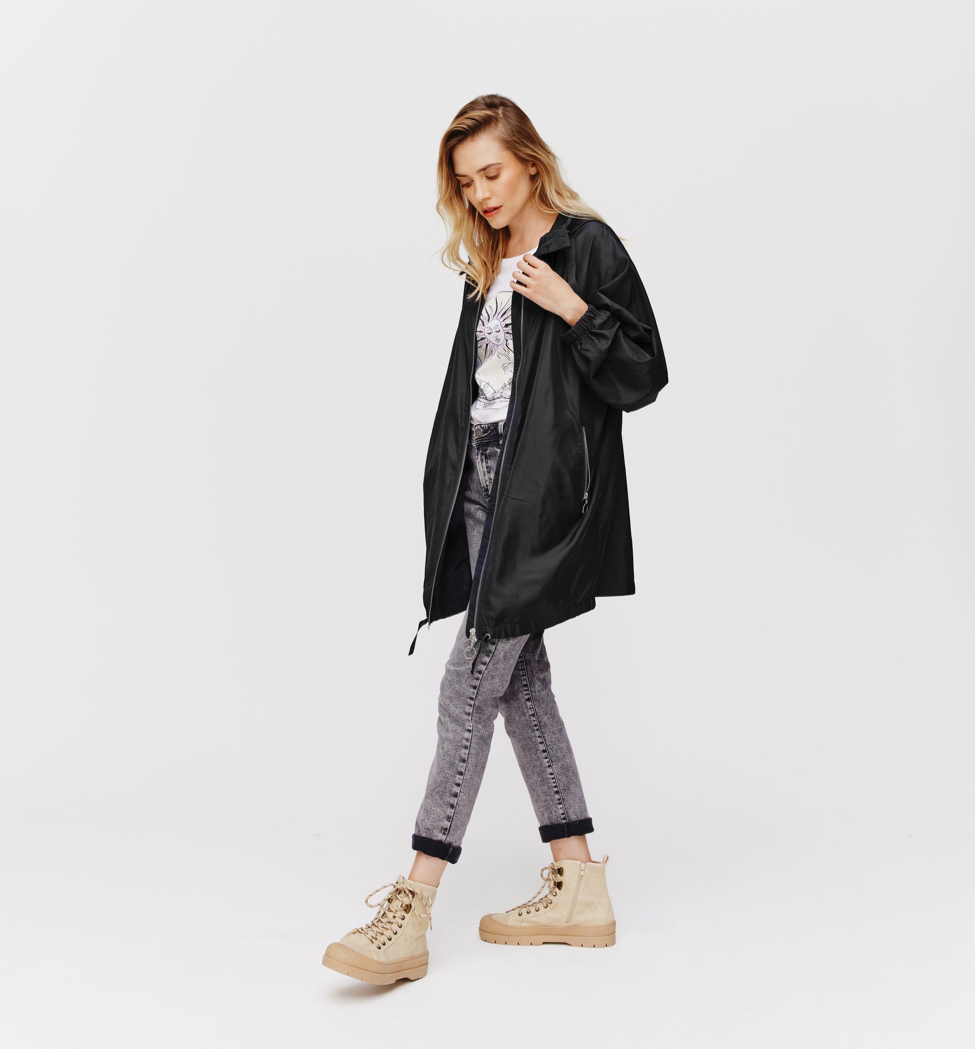 Satin hooded windcheater