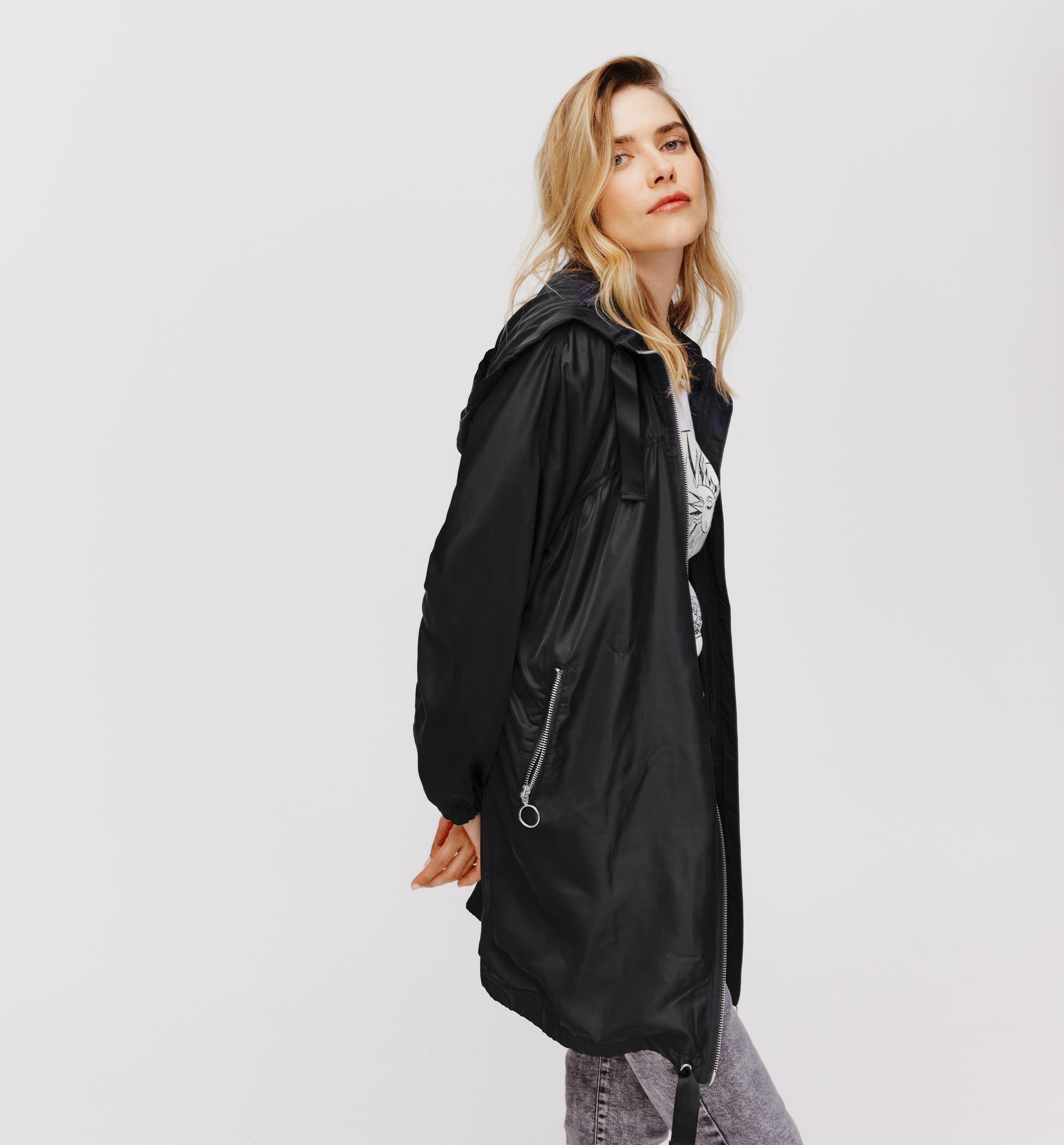 Satin hooded windcheater