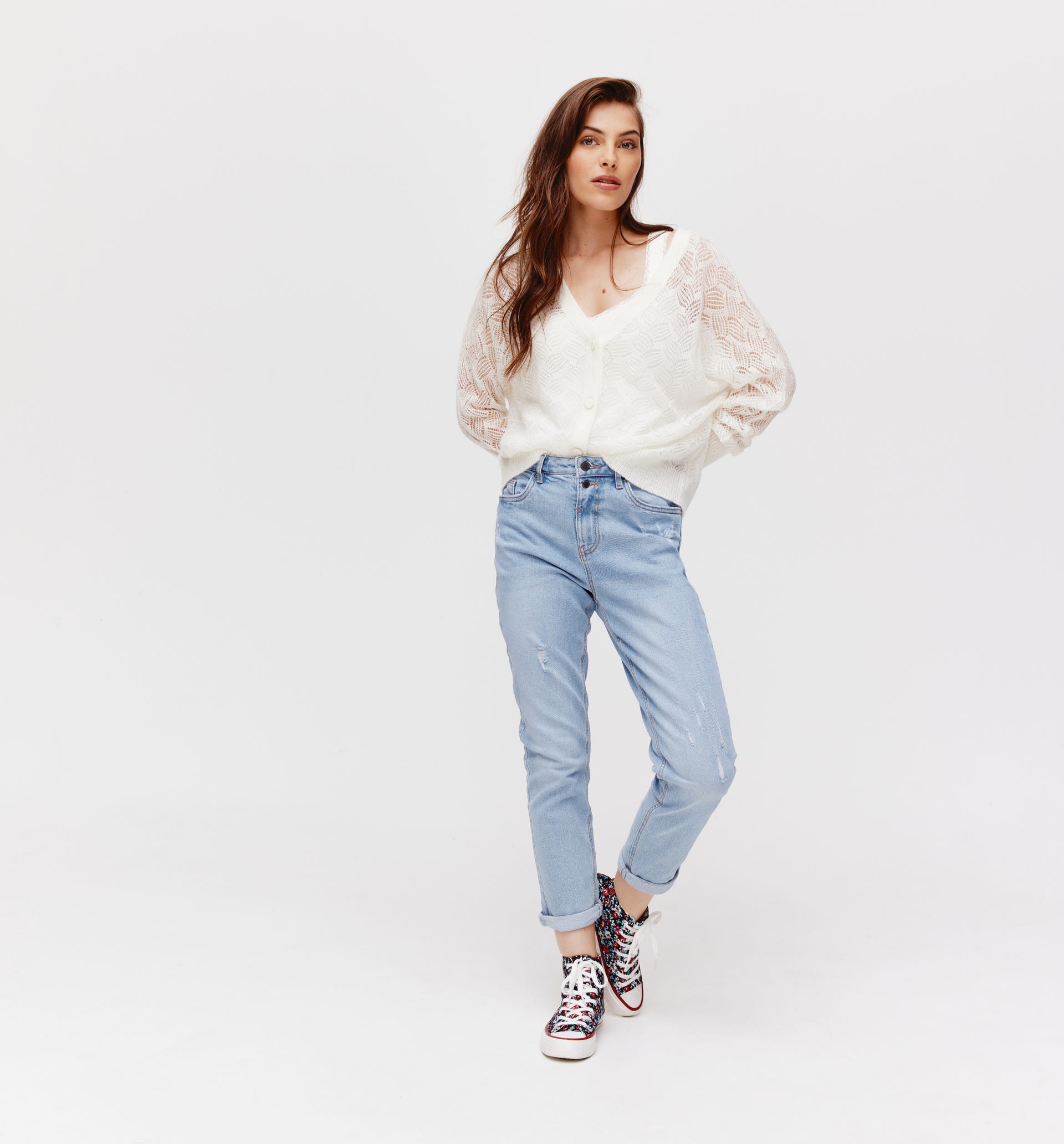 V-neck openwork cardigan.