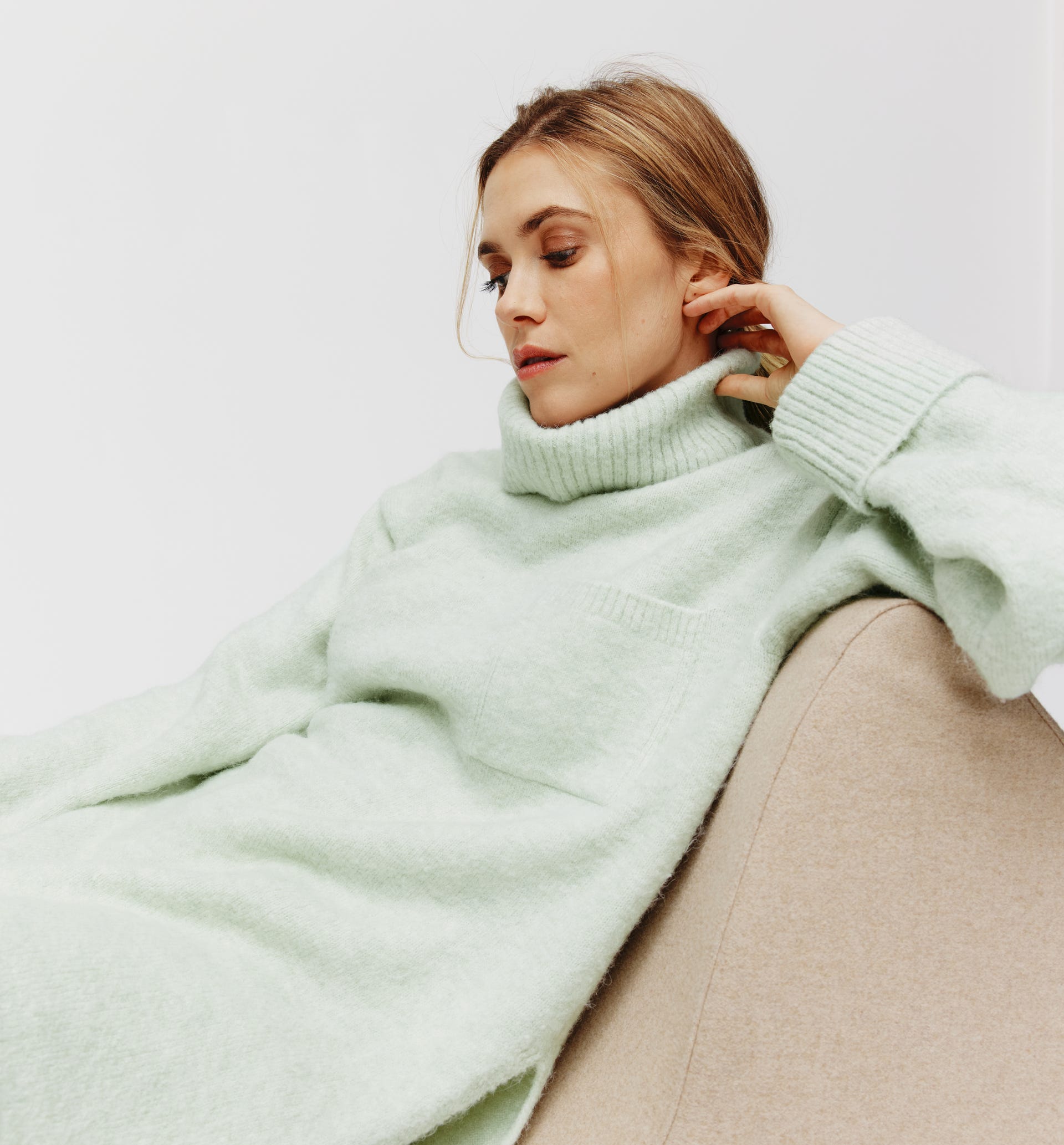 Oversize-Rollkragenpullover