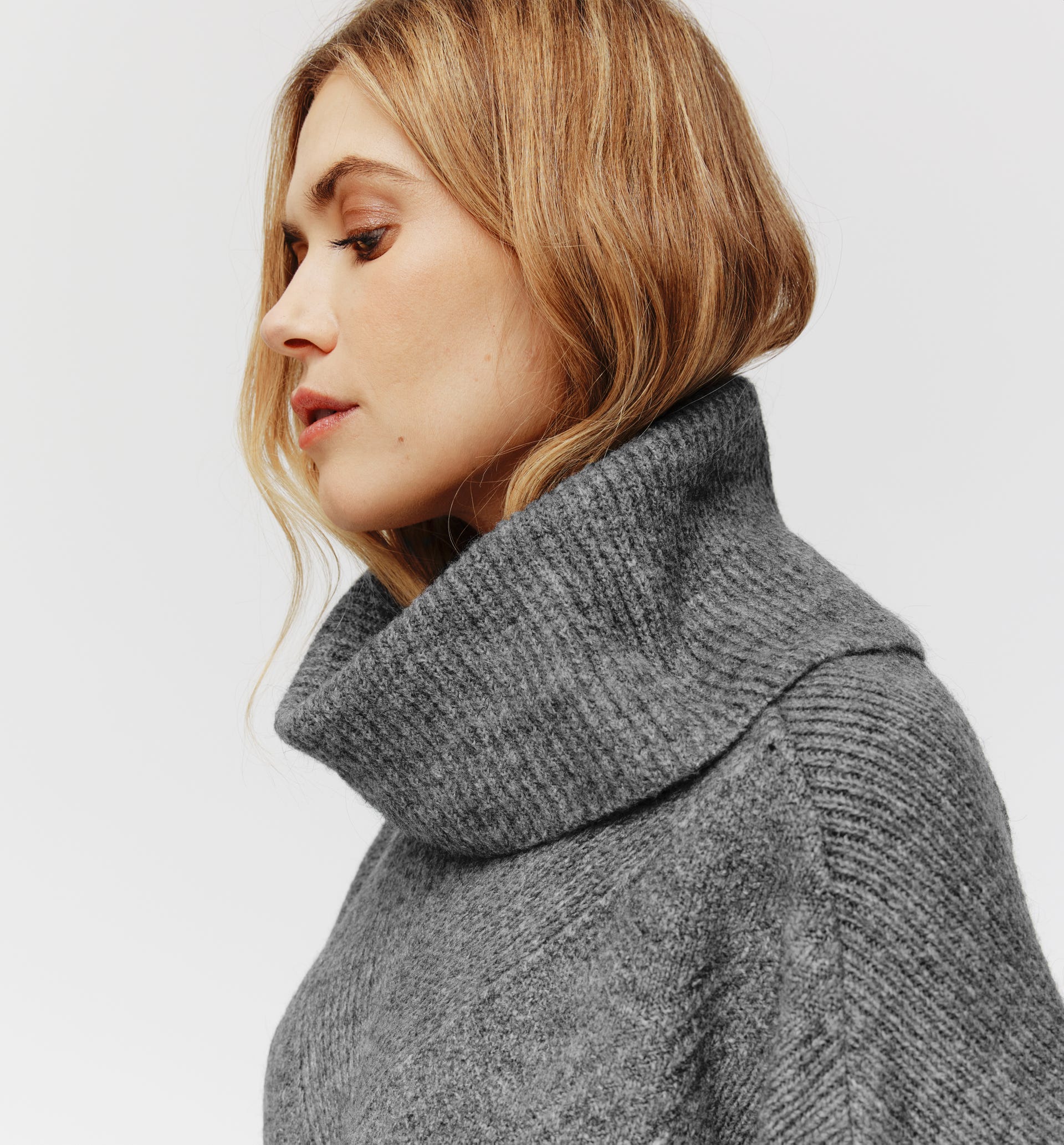 Maglia maxi collo dolcevita