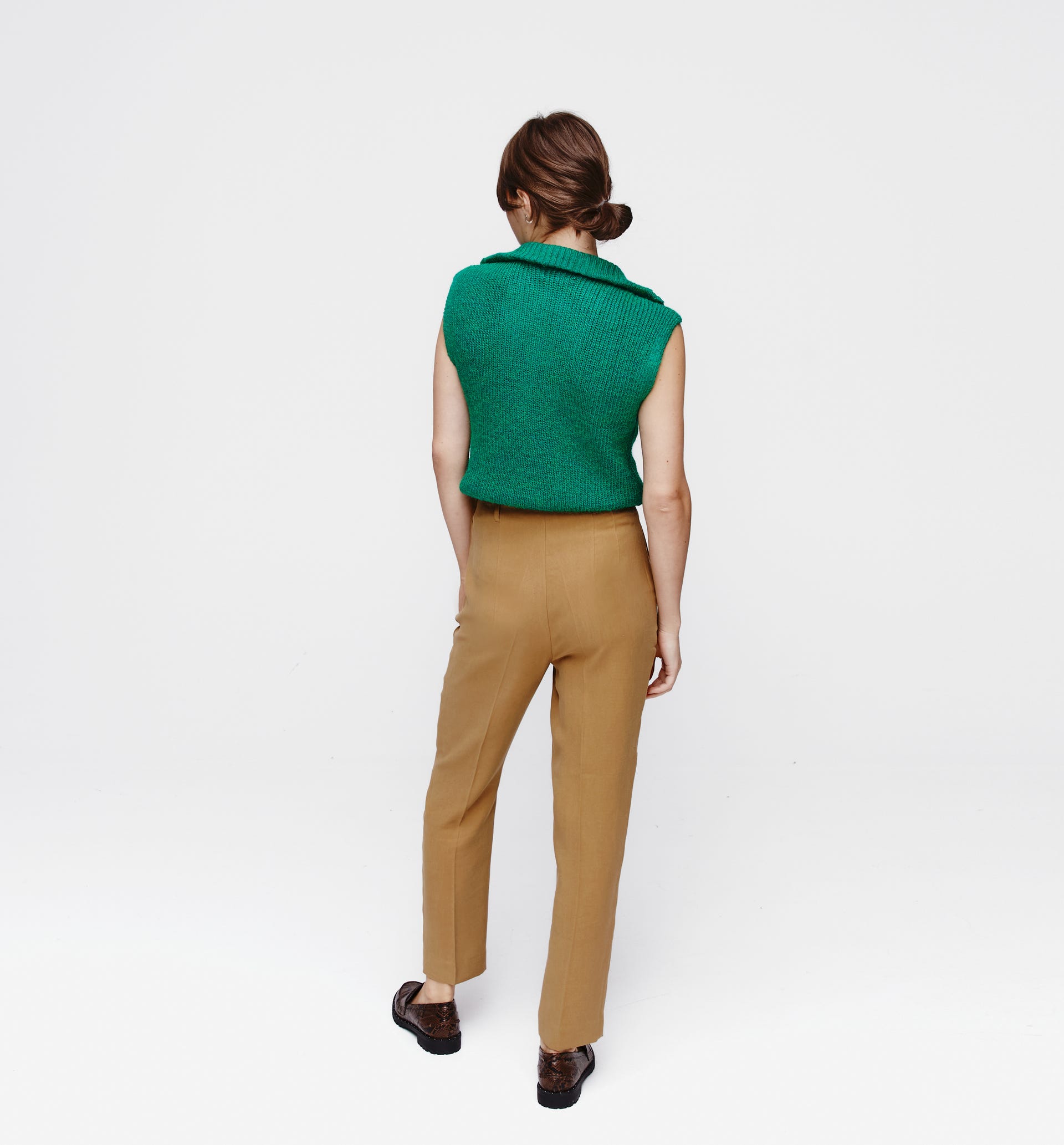 High-waist trousers
