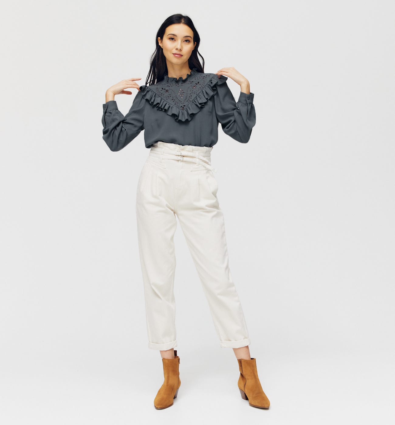 Blusa con volant sul davantino