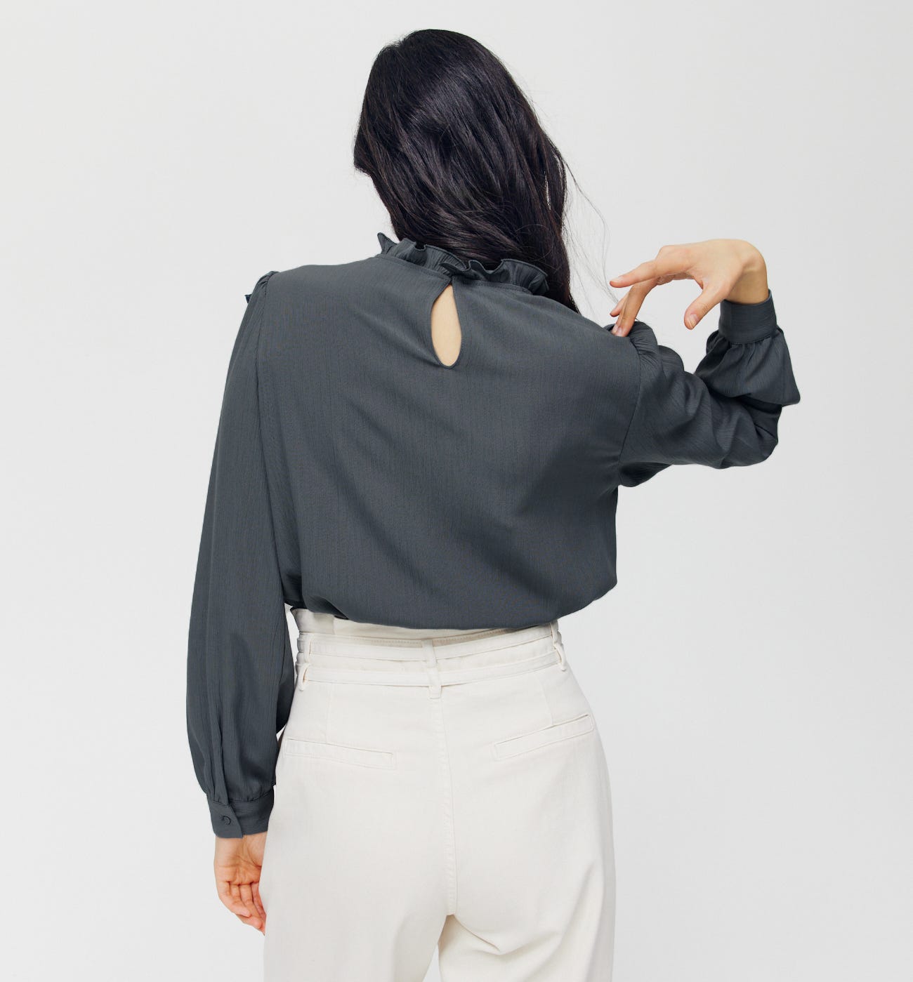 Blusa con volant sul davantino