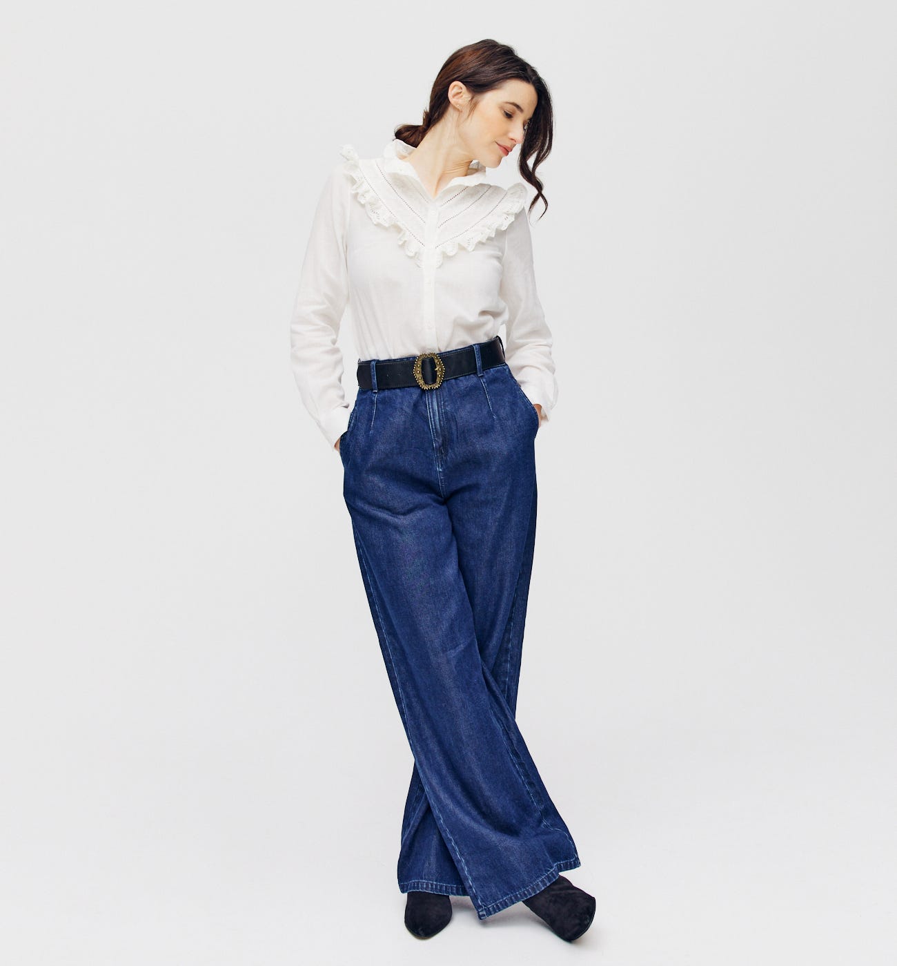 Bestickte Bluse mit Volants