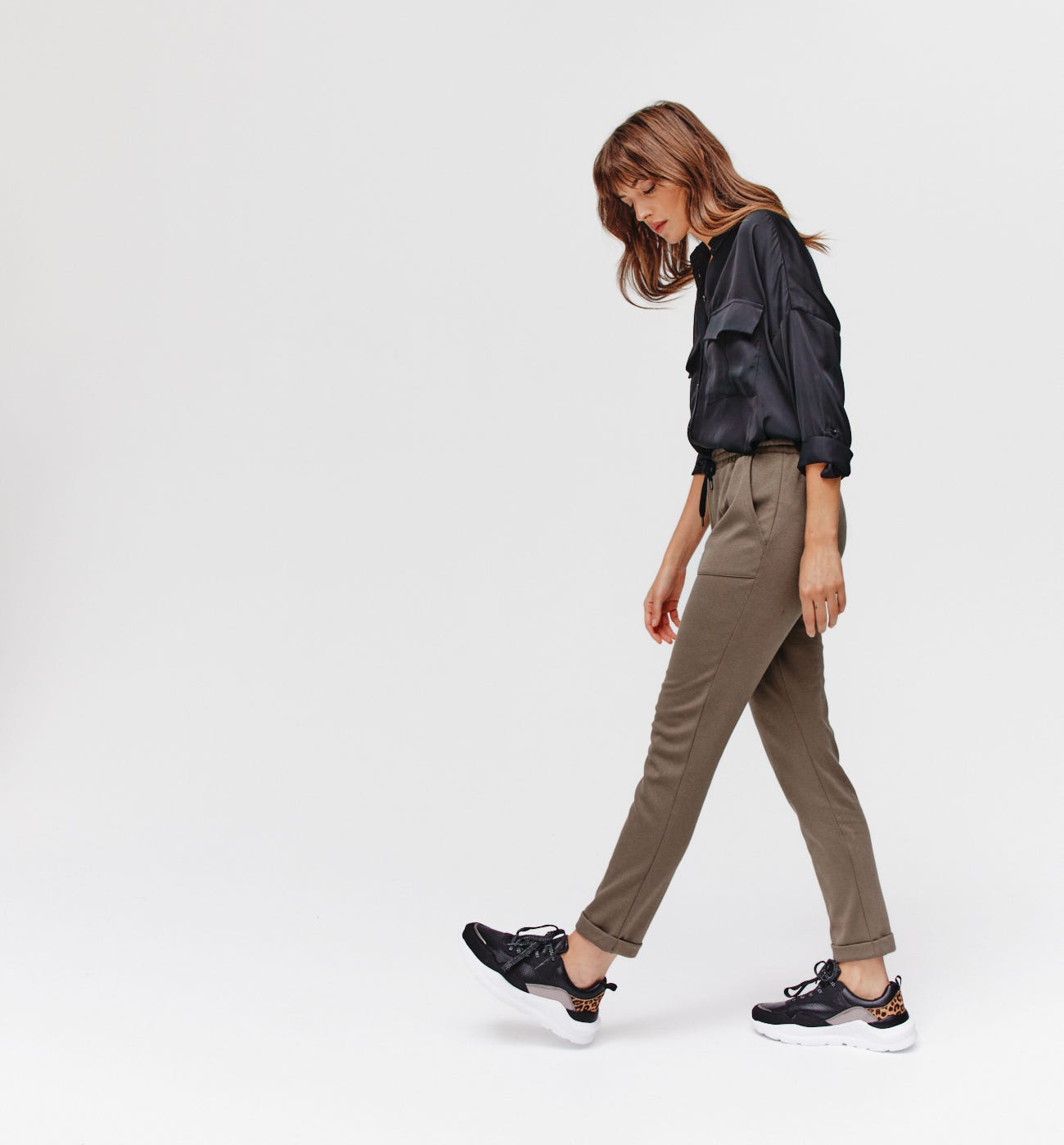Jogpants im urbanen Look