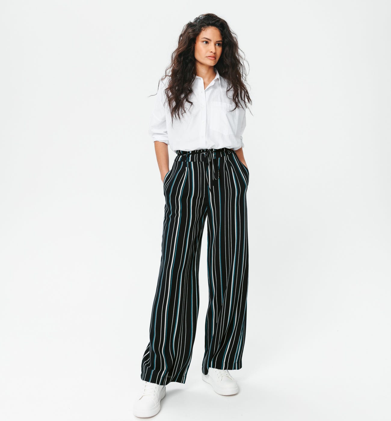 Hose mit weitem Bein