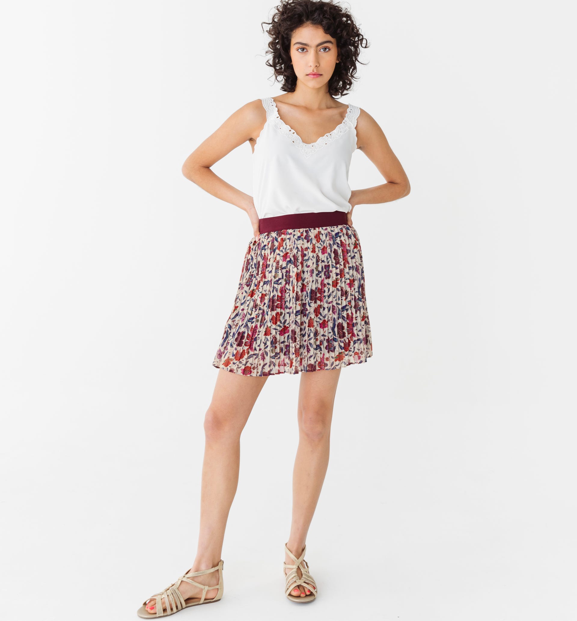 Short sunray pleat skirt