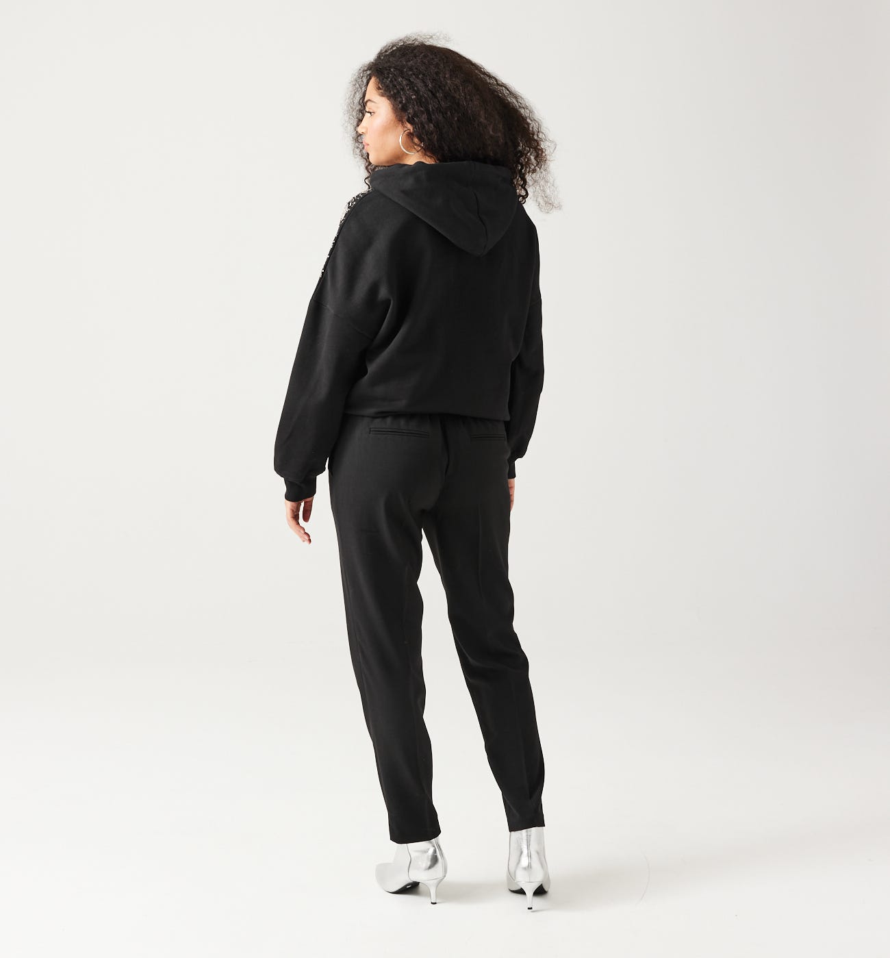 Cigarette trousers