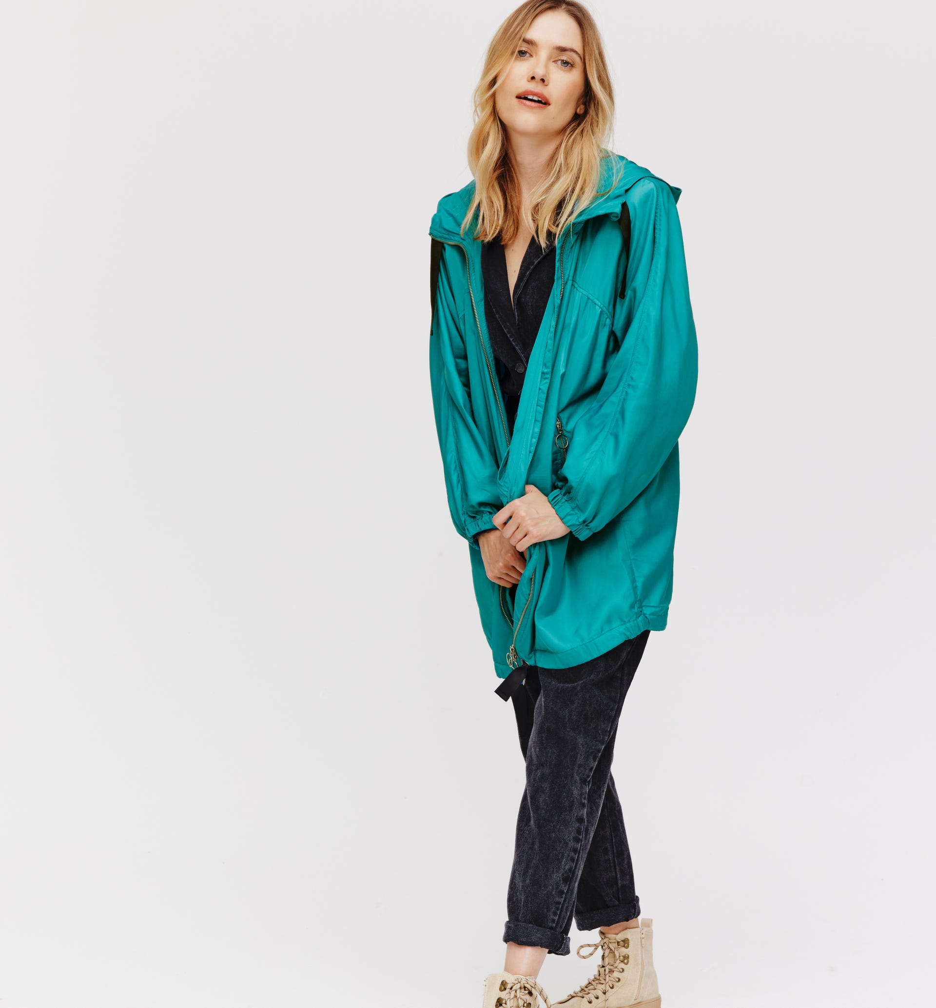 Satin hooded windcheater