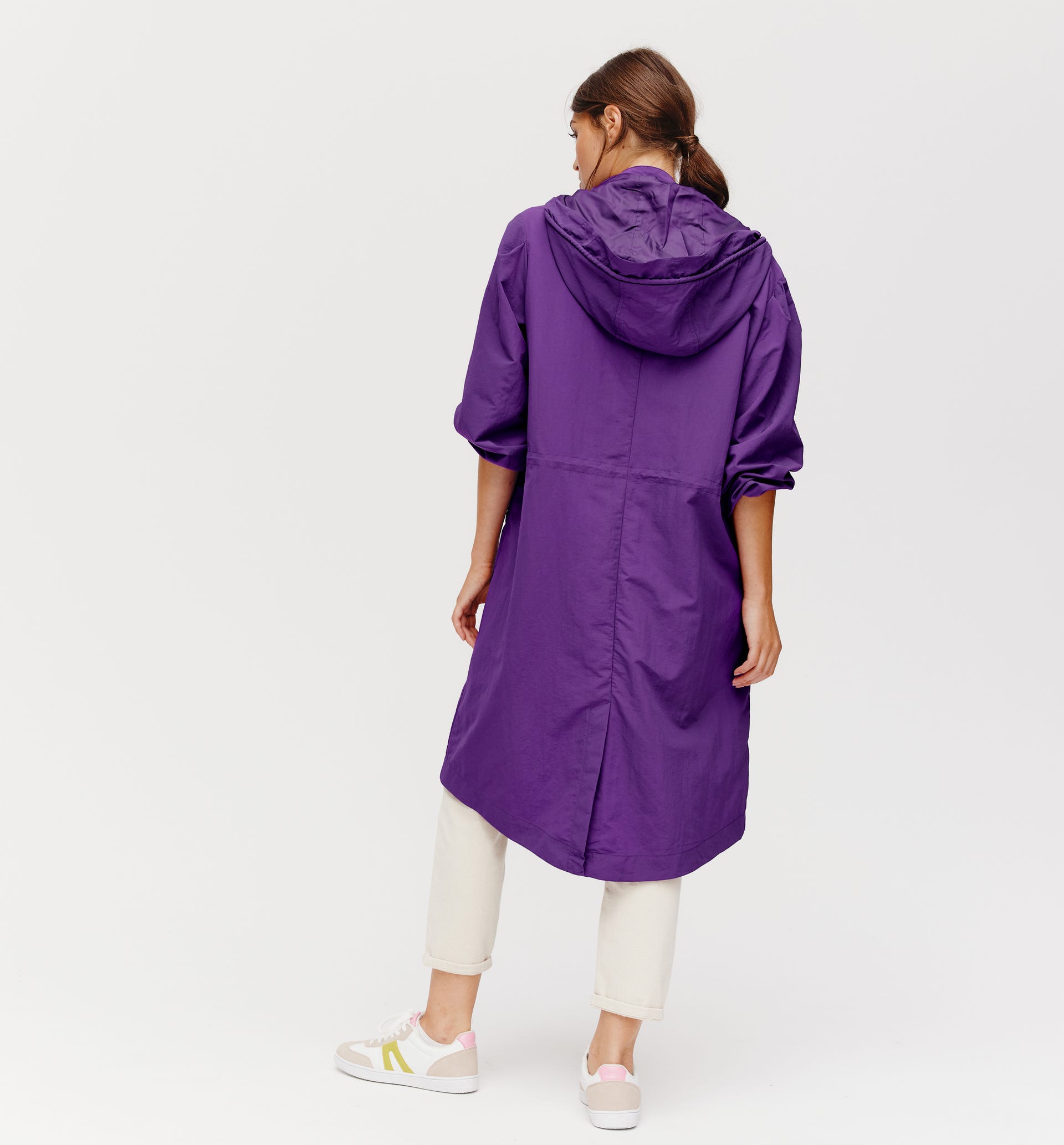 Parka con capucha