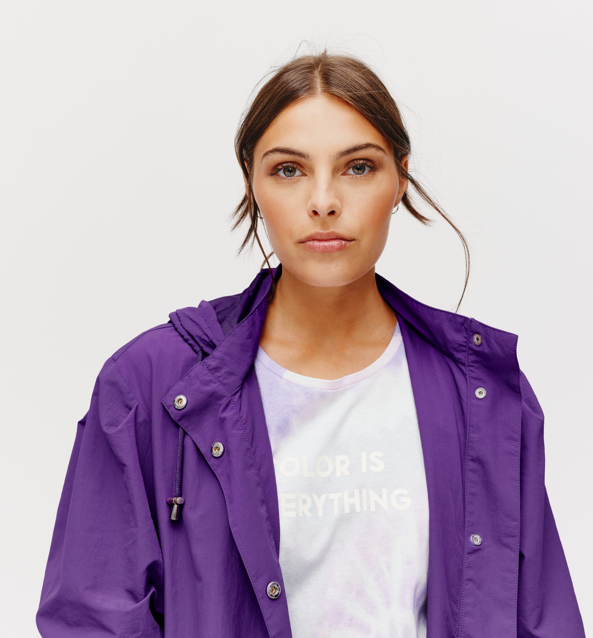 Parka con capucha