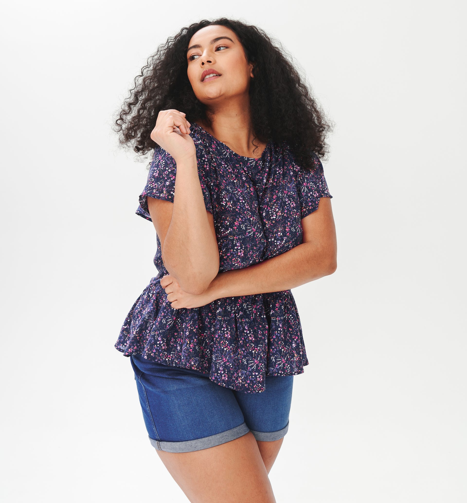 Blusa con scollatura retro