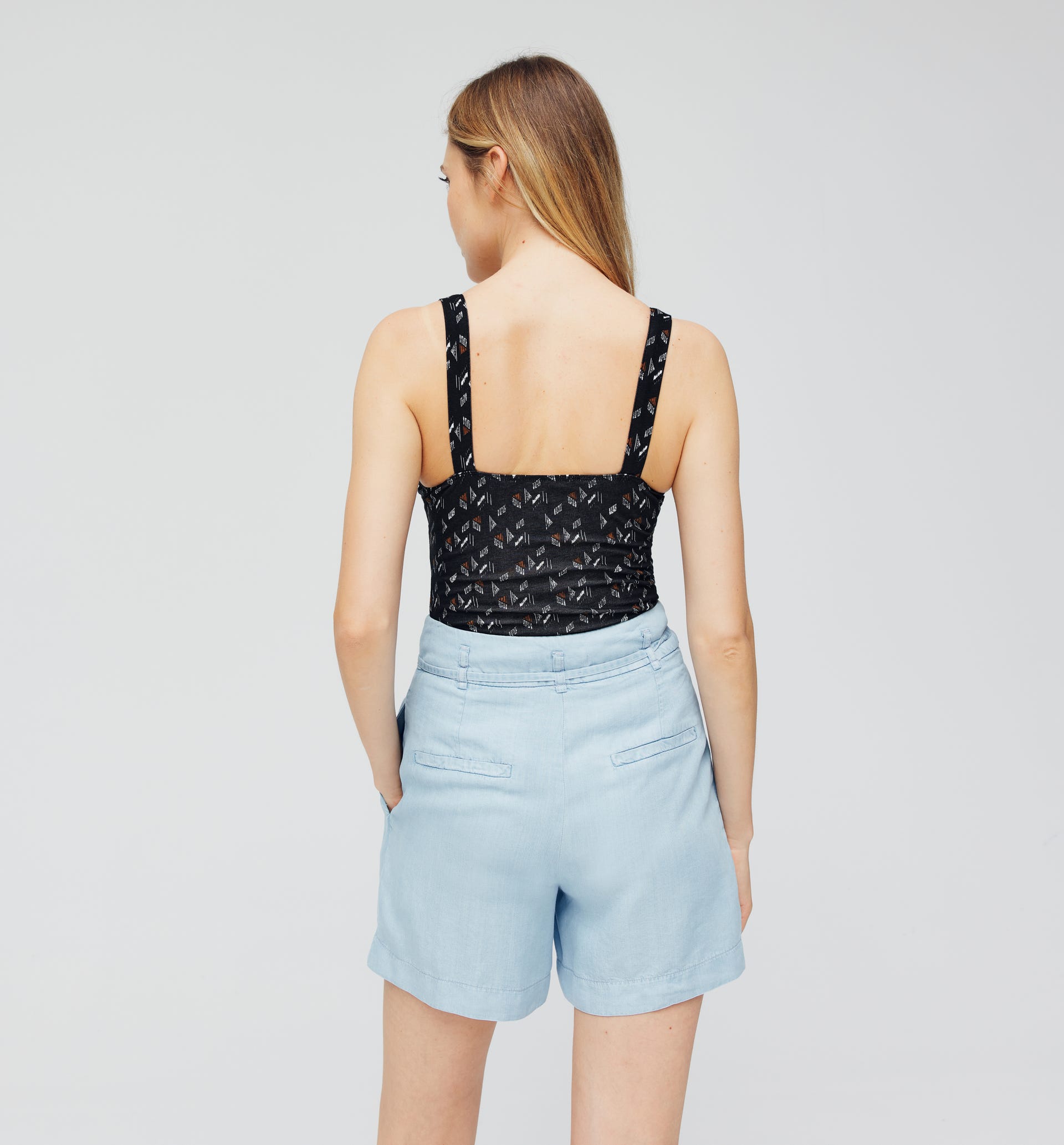 Sporty bra-style top
