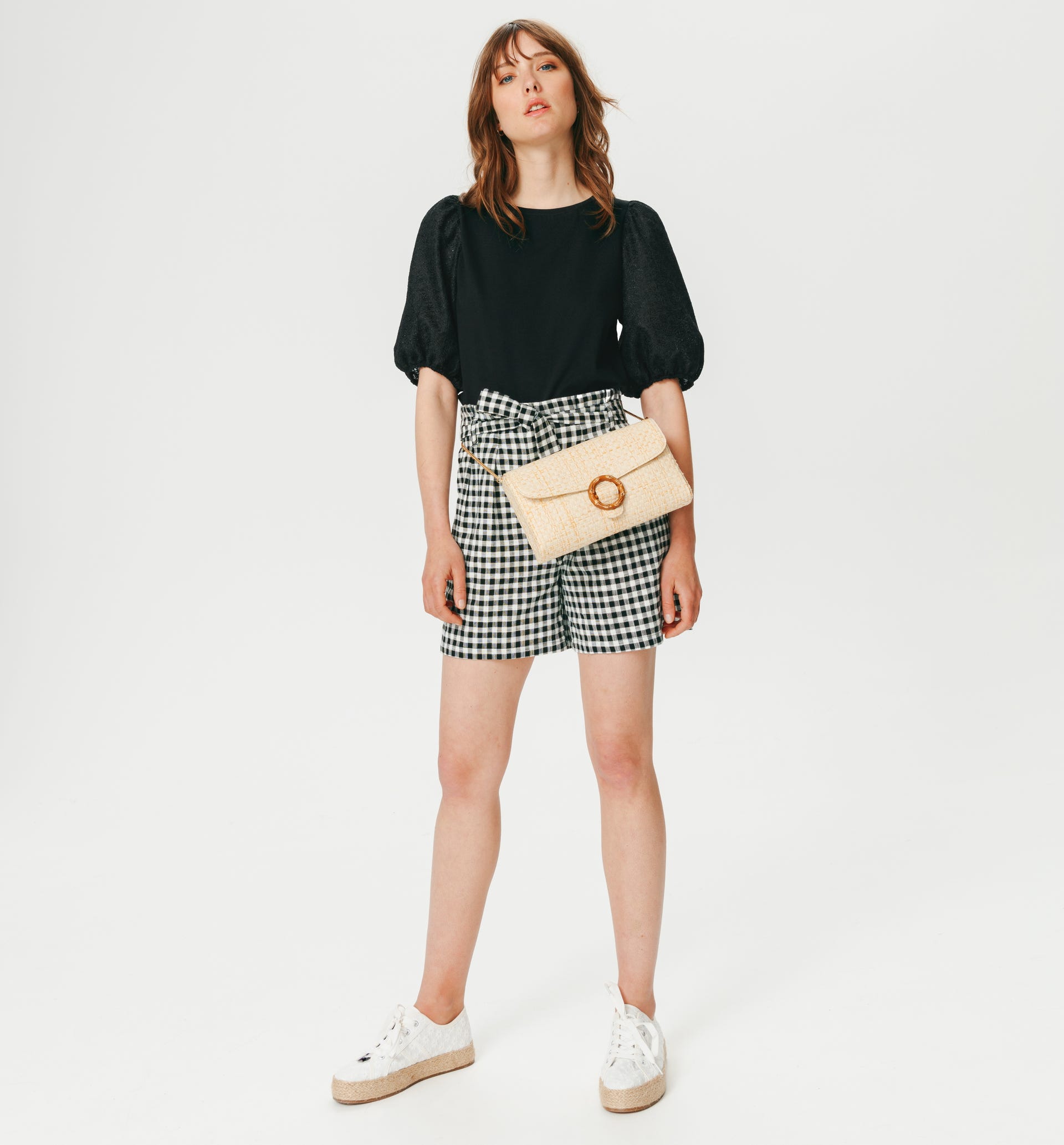 Puff-sleeved top