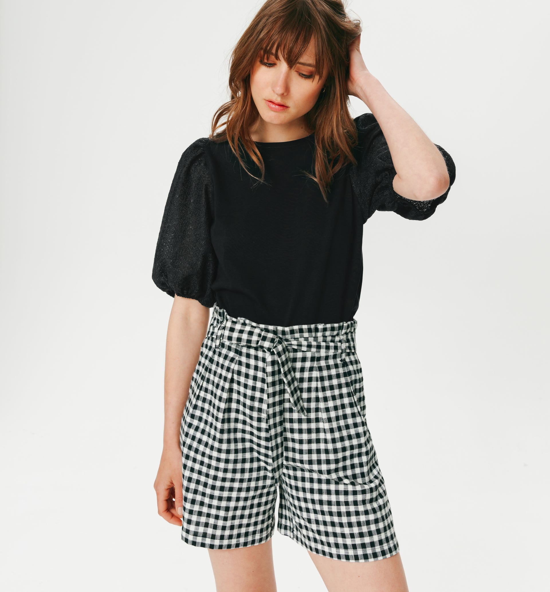 Puff-sleeved top