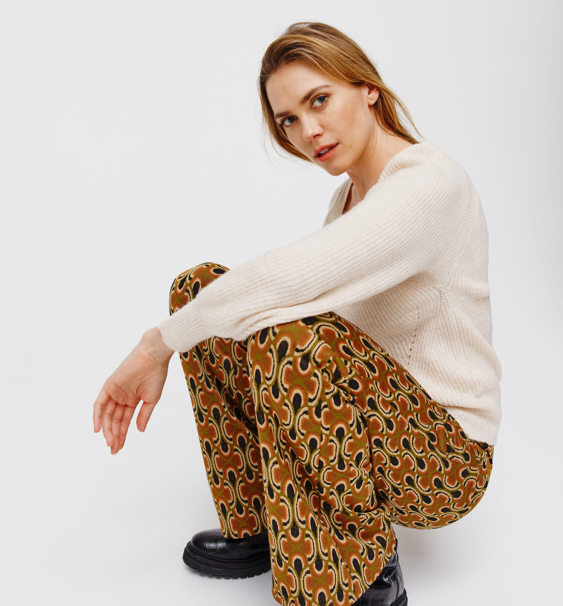 Pull côtelé à col carré Femme