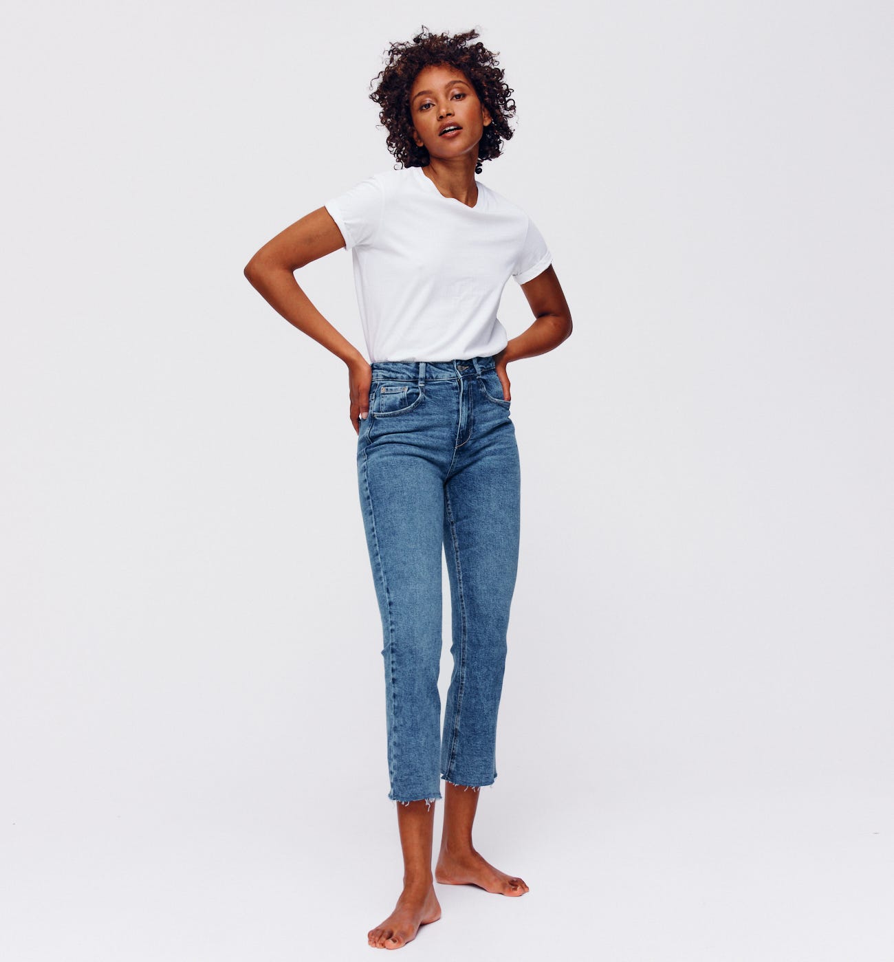 Jean flare raw cut