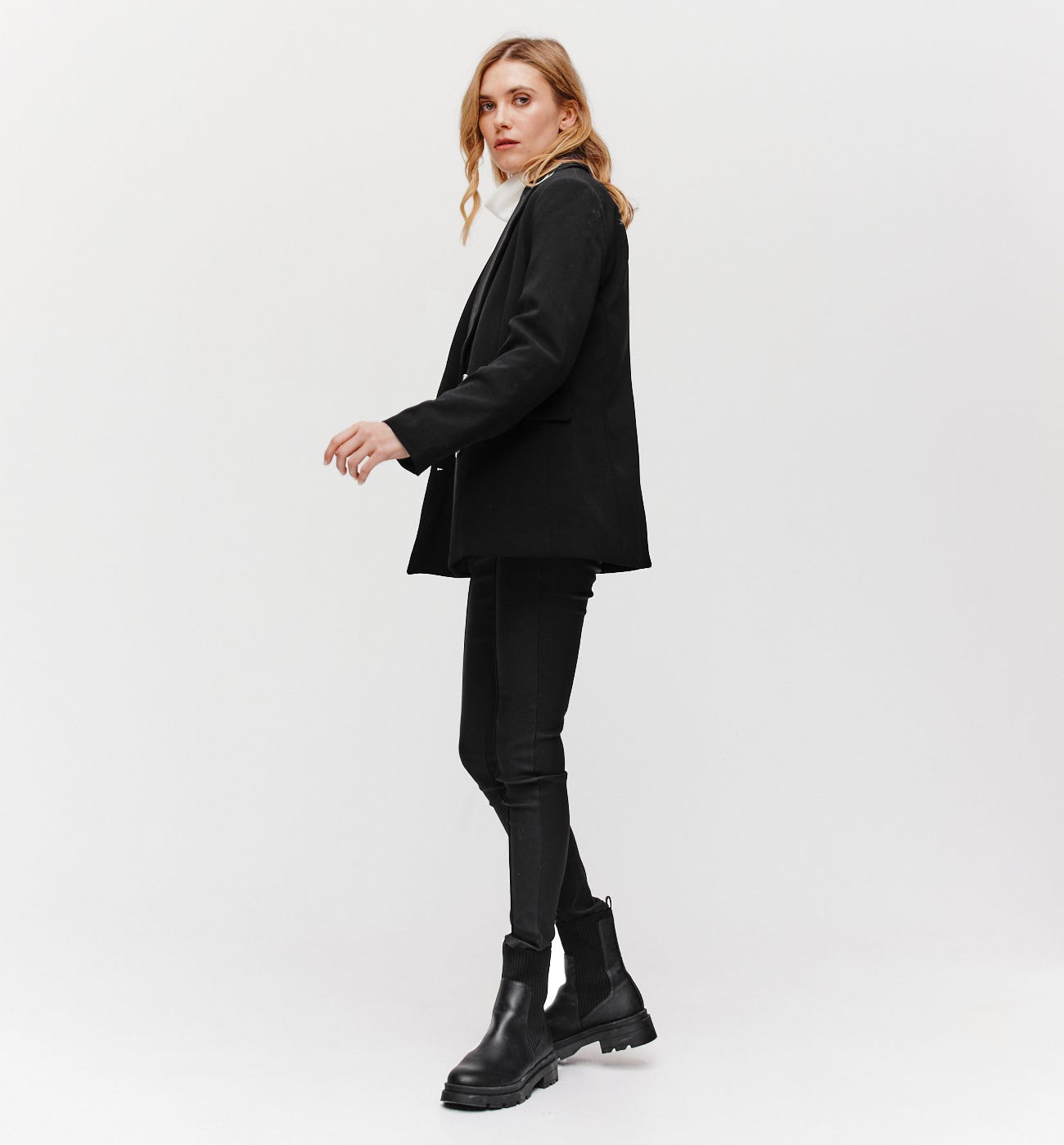 Coated skinny trousers