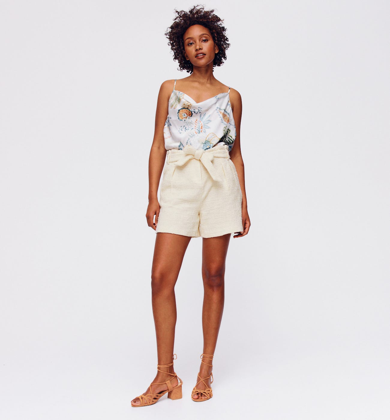 Paper bag shorts Ecru