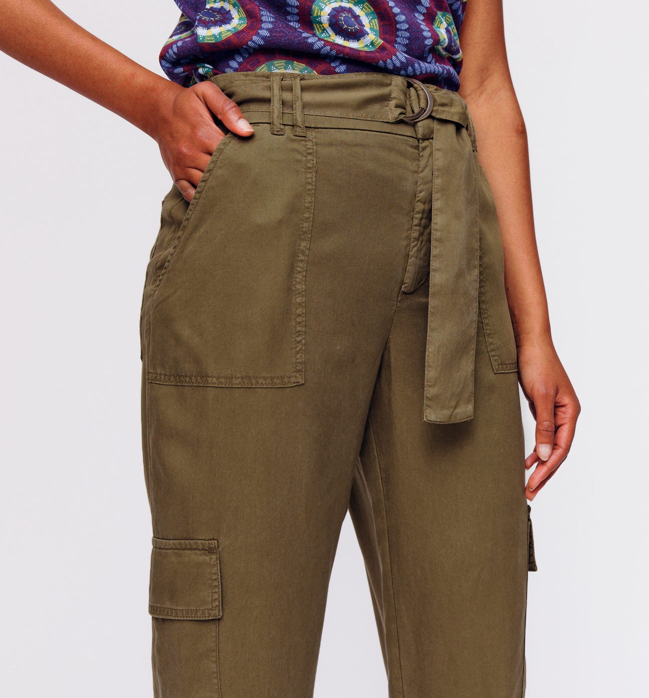 Pantalon cargo en lyocell