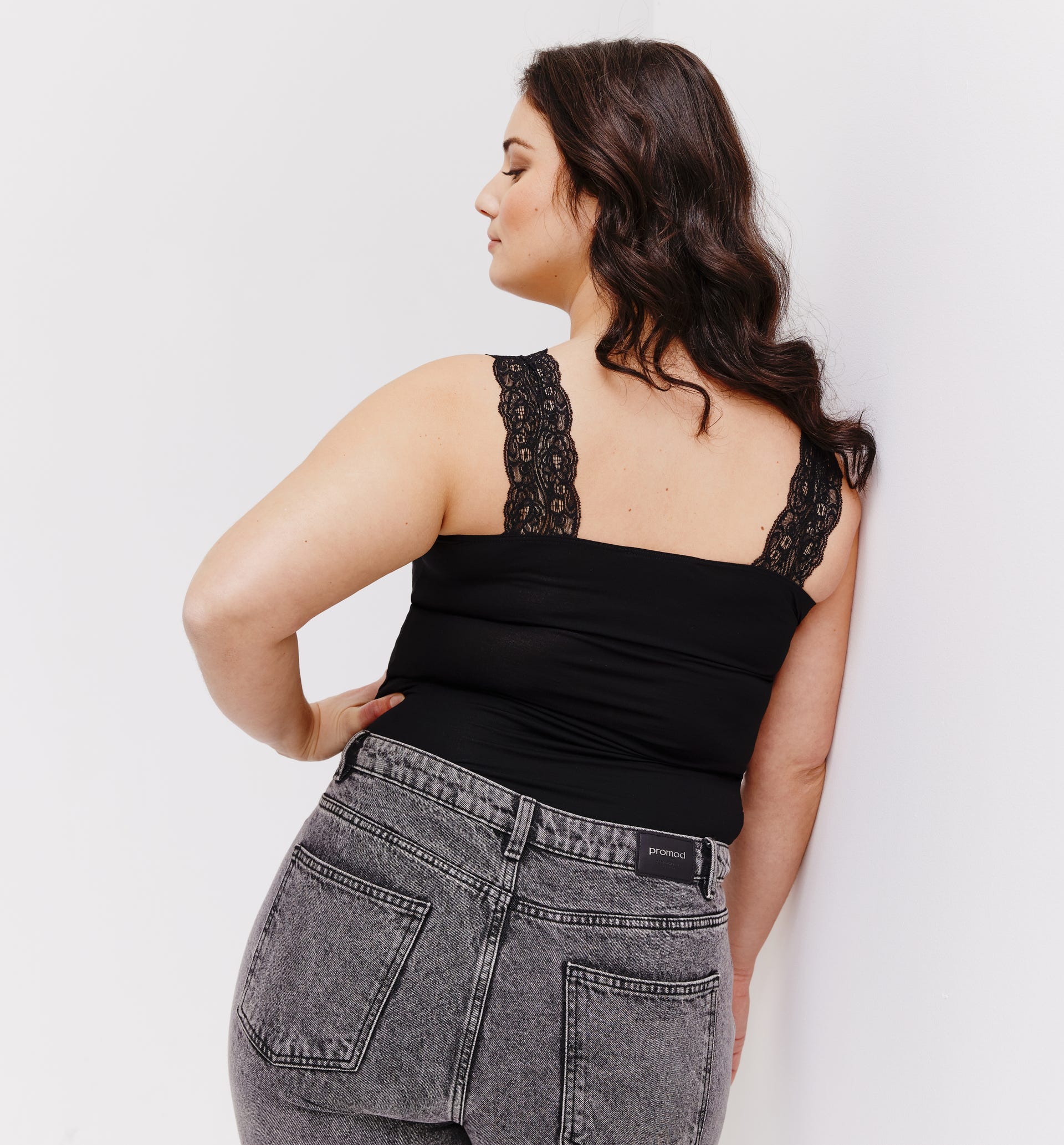 Top con spalline in pizzo