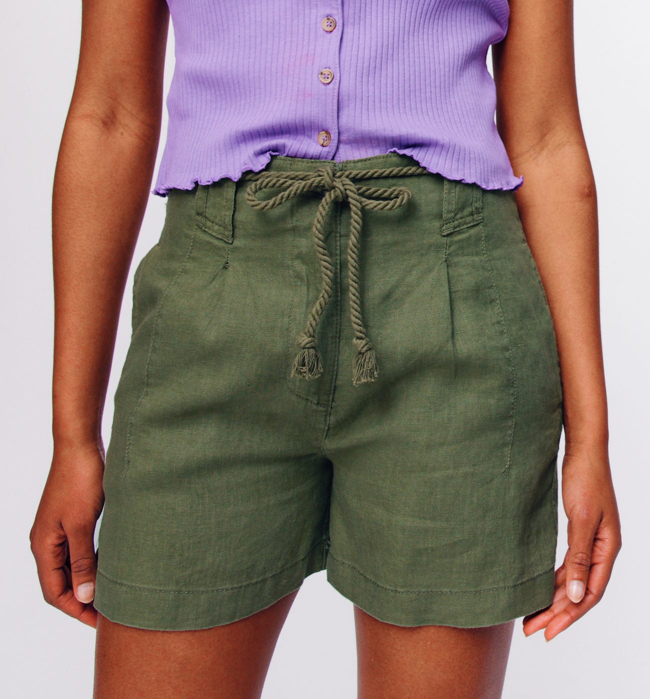 Linen high-waist shorts