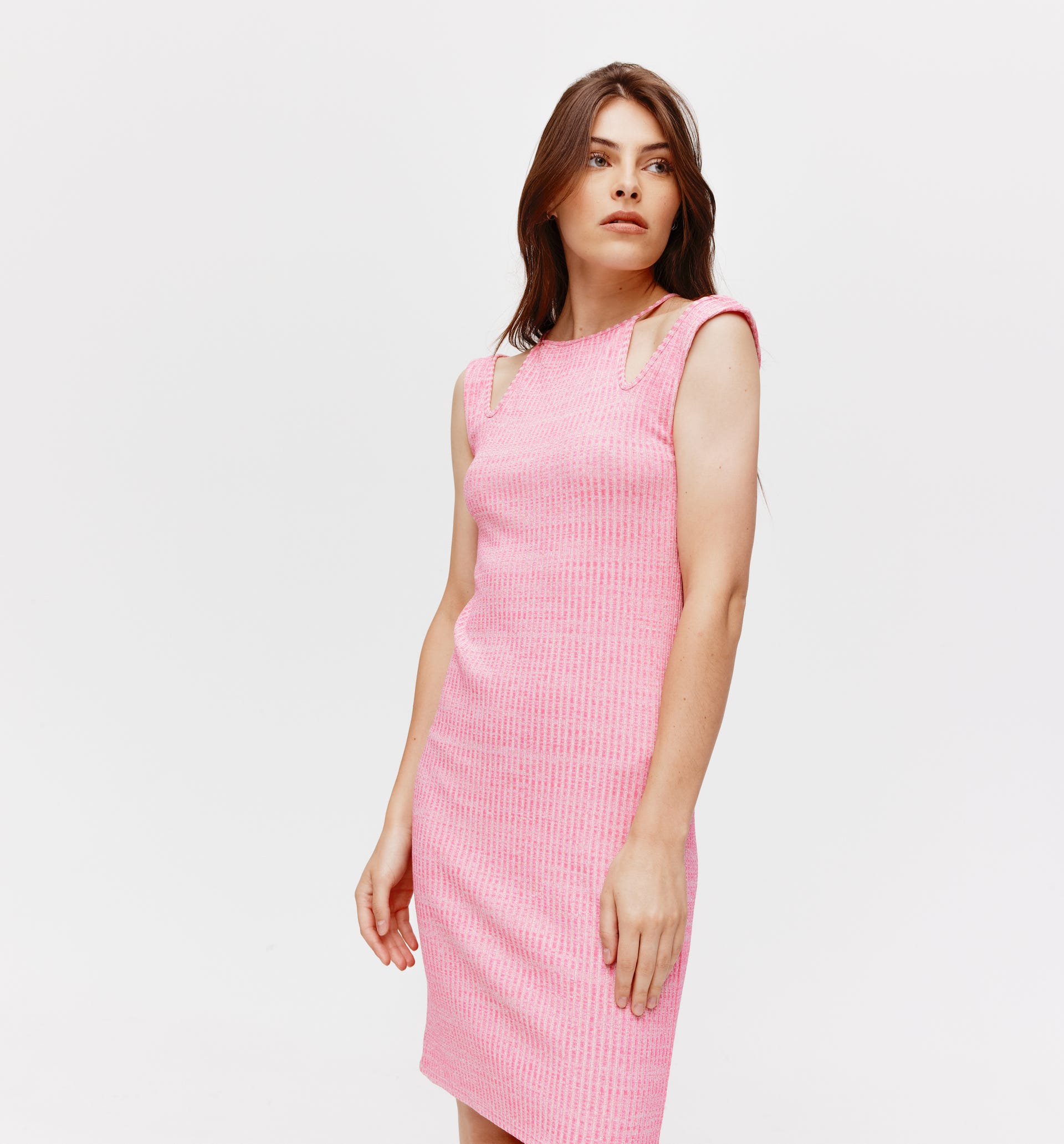 Vestido hombros calados