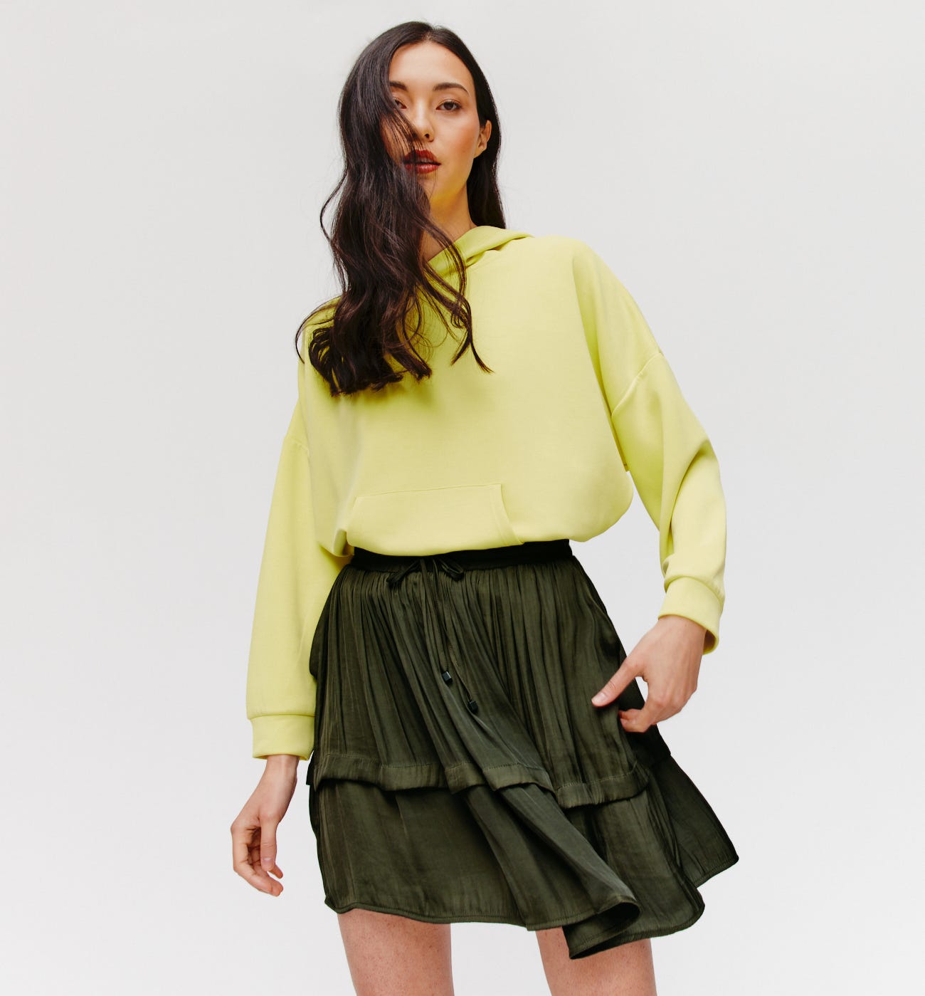 Short silky skirt