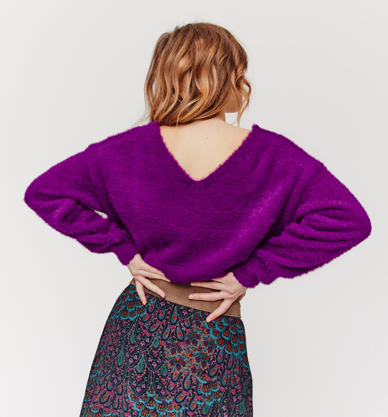 Jersey fluffy escote V