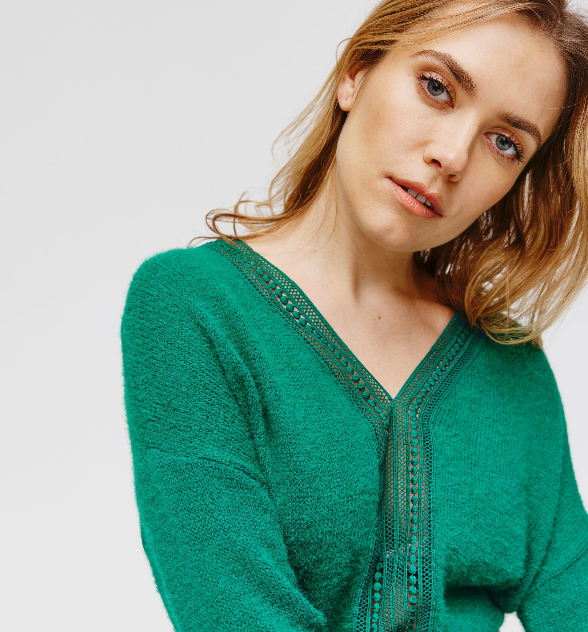 Jersey mullido detalle crochet