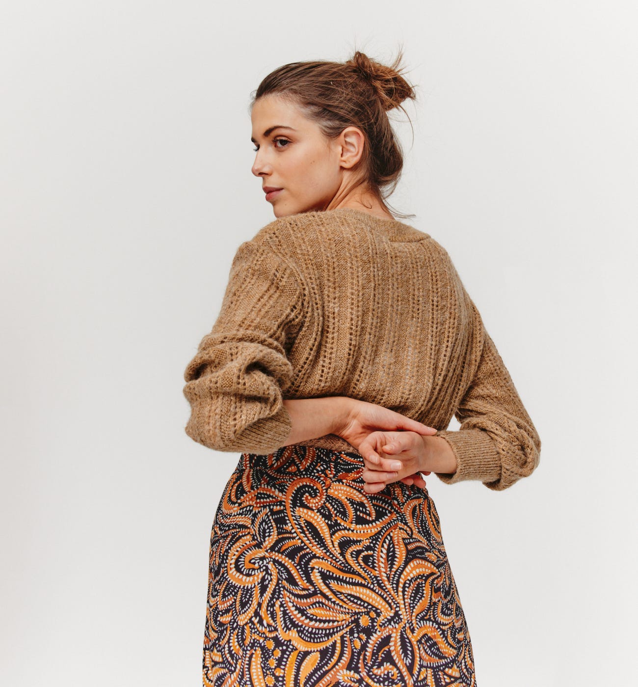 Pull ajouré à col boutonné
