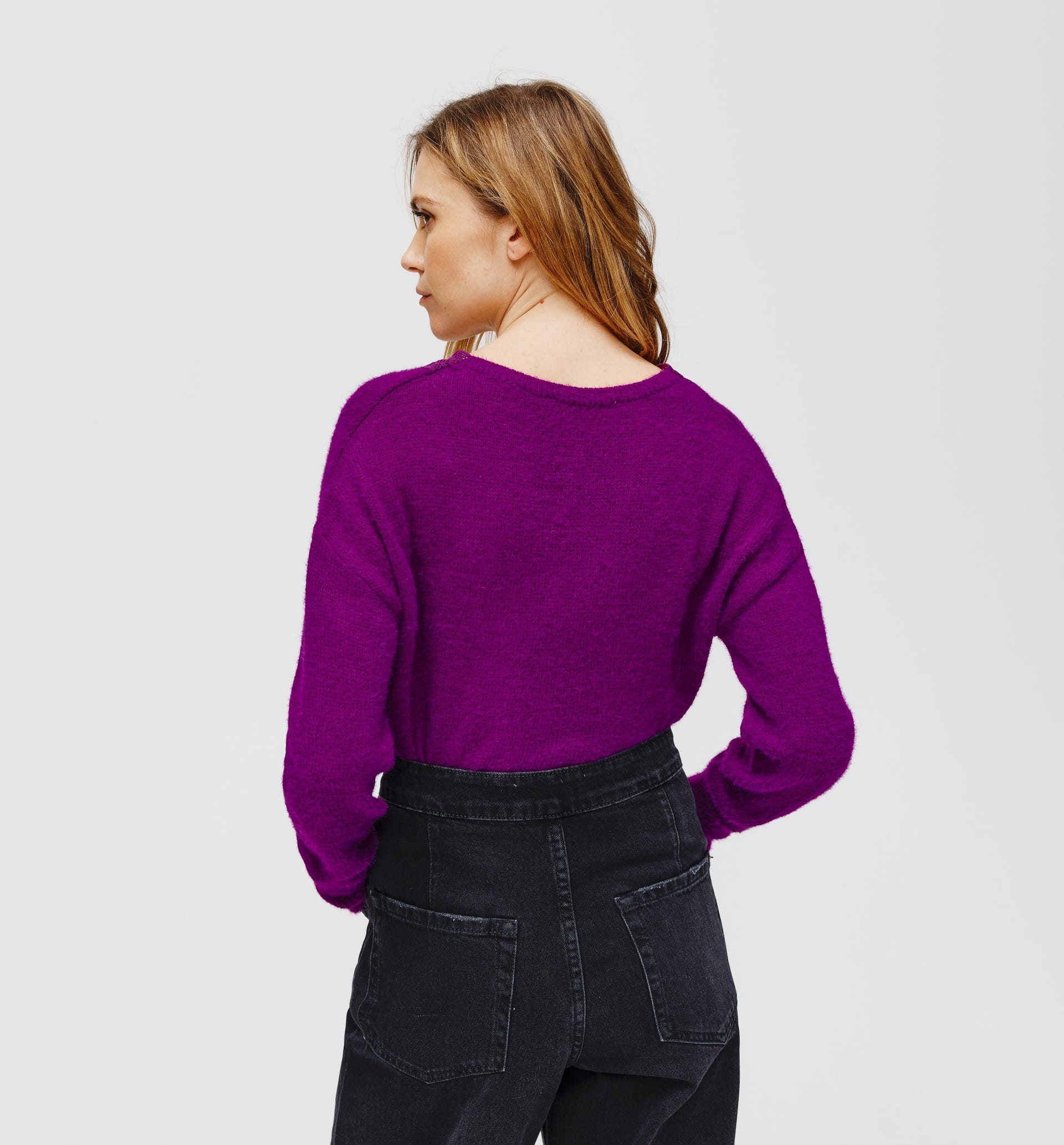 Pull moelleux détail crochet