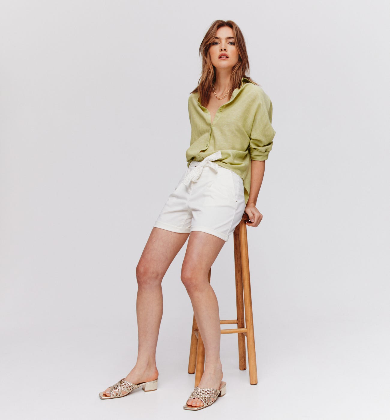 Shorts mit Abnähern
