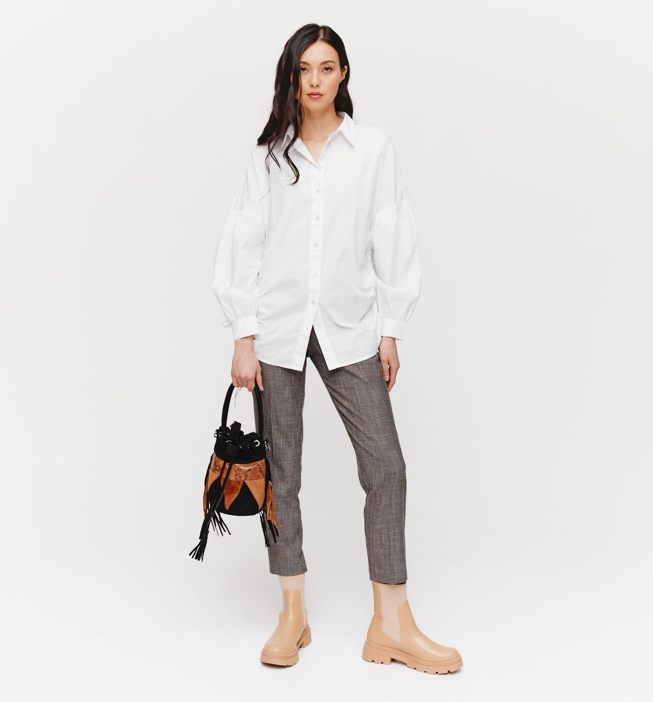 Puff-sleeved shirt