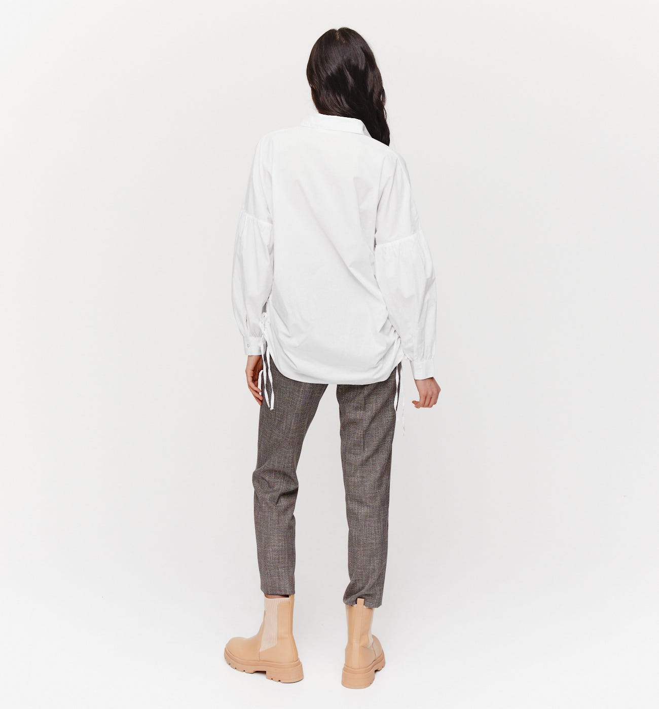 Puff-sleeved shirt