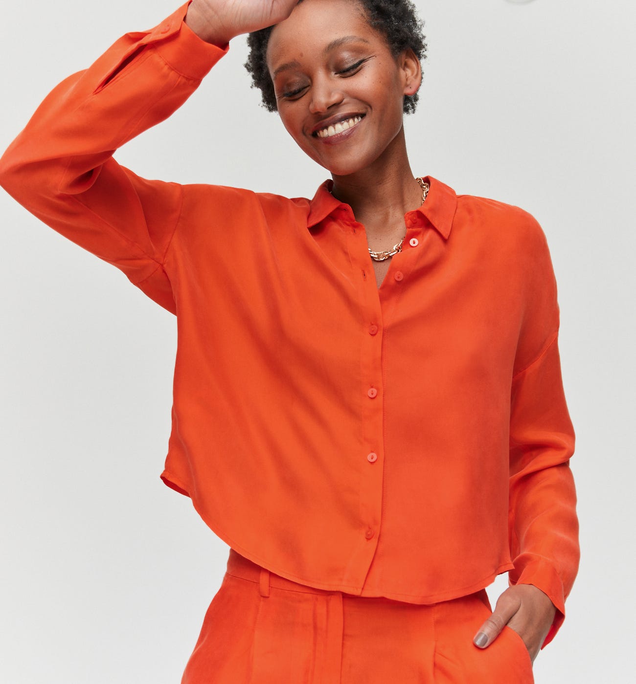 Short plain shirt