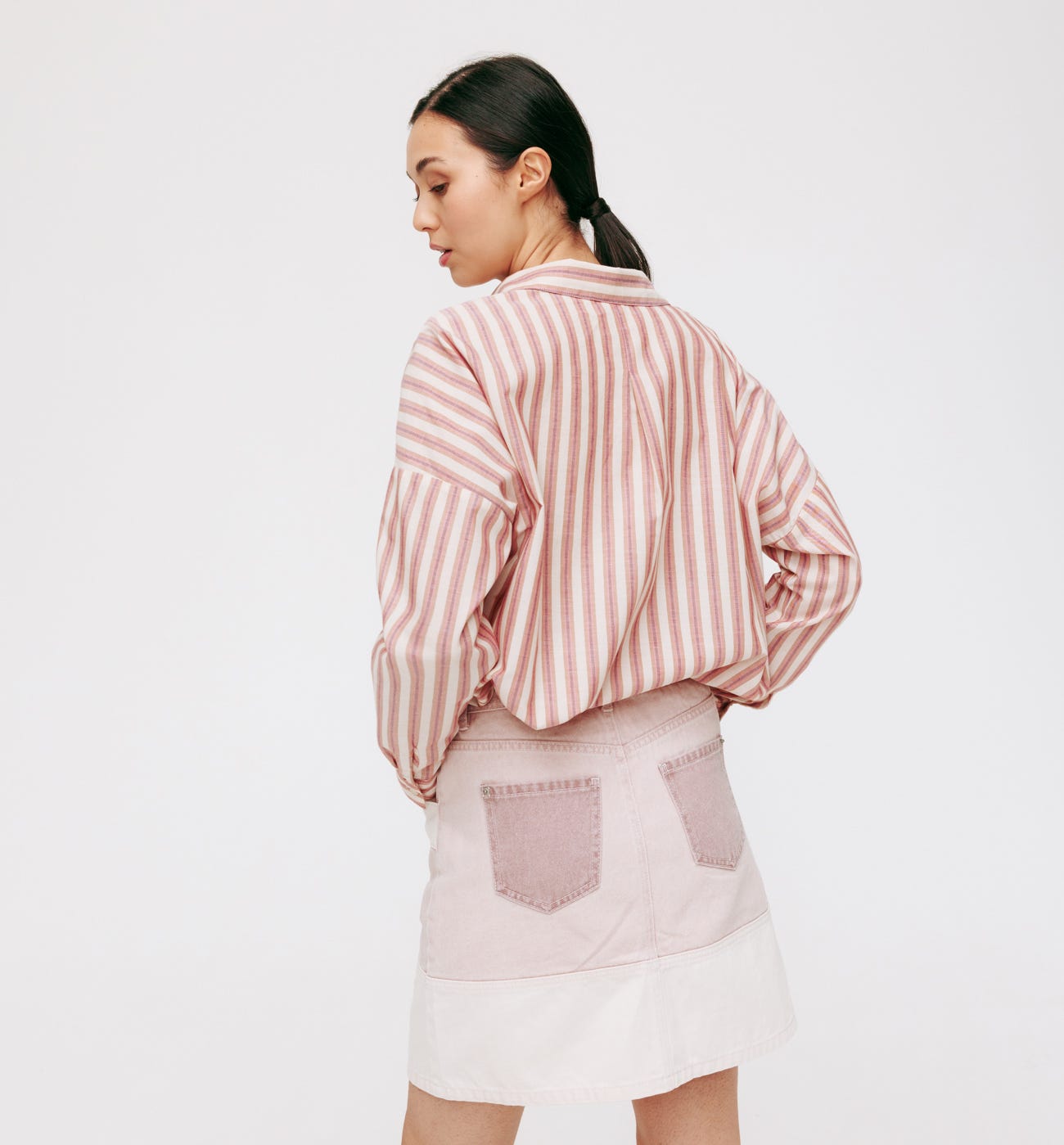 Cropped oversized shirt