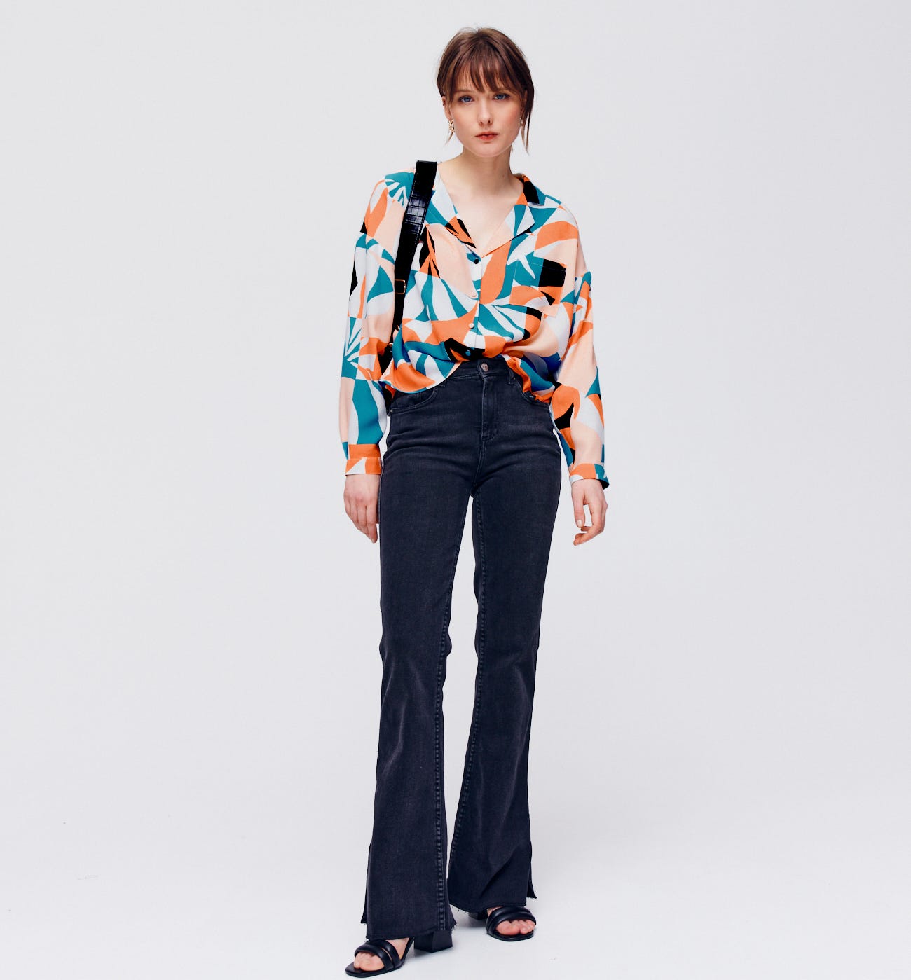 Bluse mit Pyjamakragen
