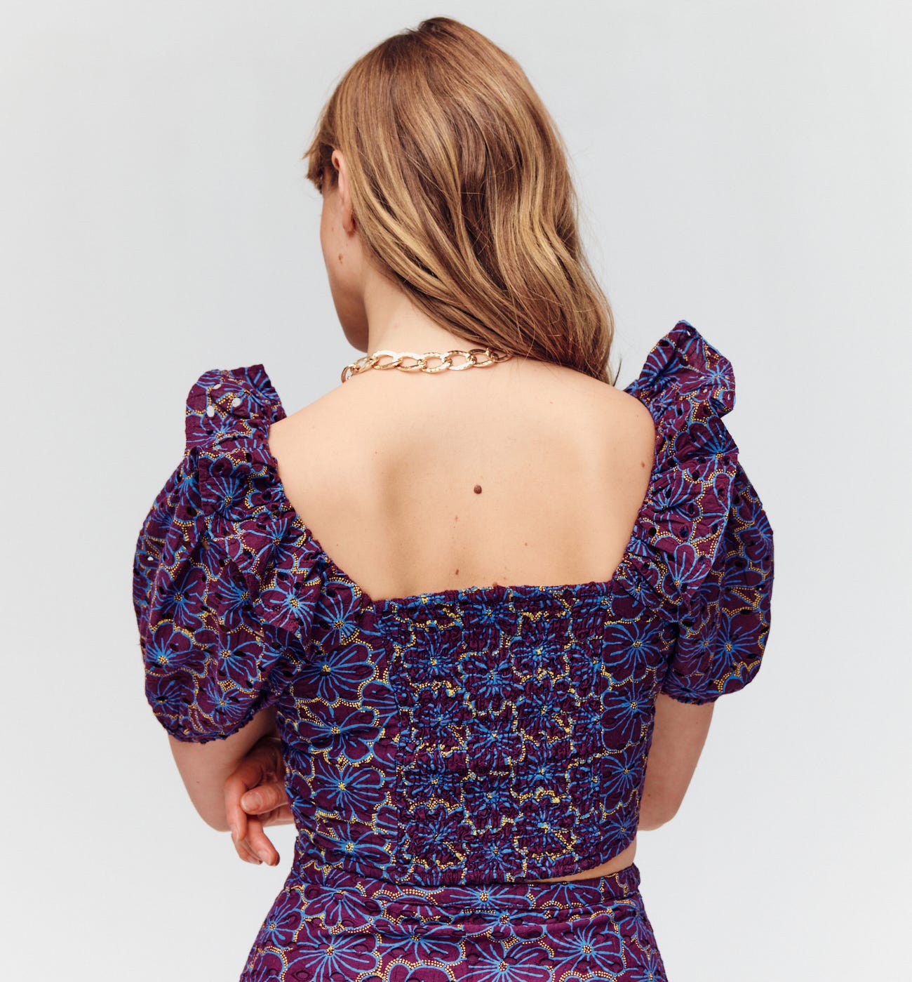 Crop Top mit Ballonärmeln