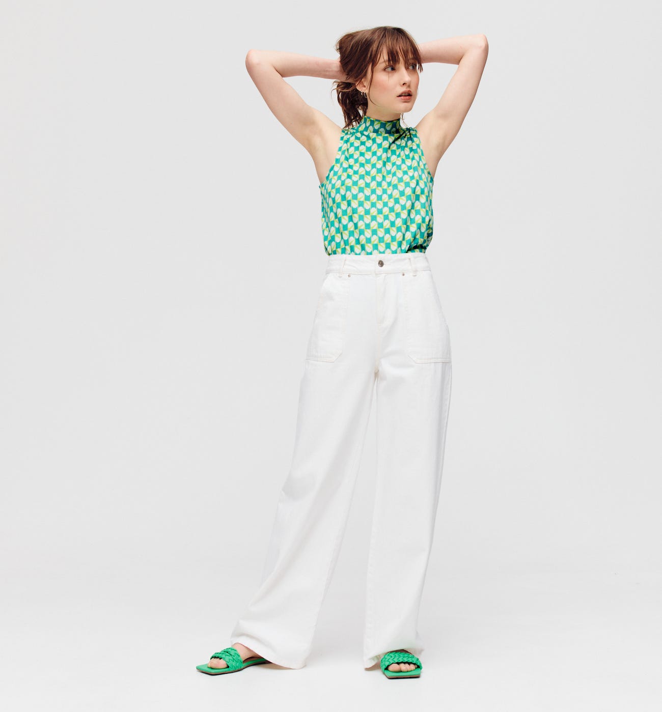 Sleeveless top